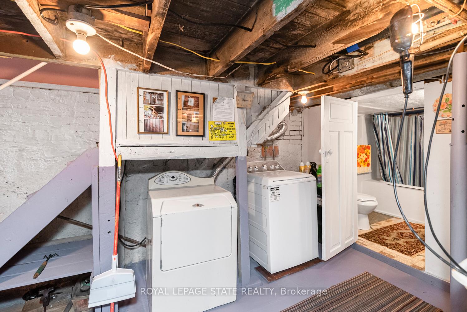 Photo 33 of 44 Arthur Avenue N, Hamilton, Gibson — HOMEH