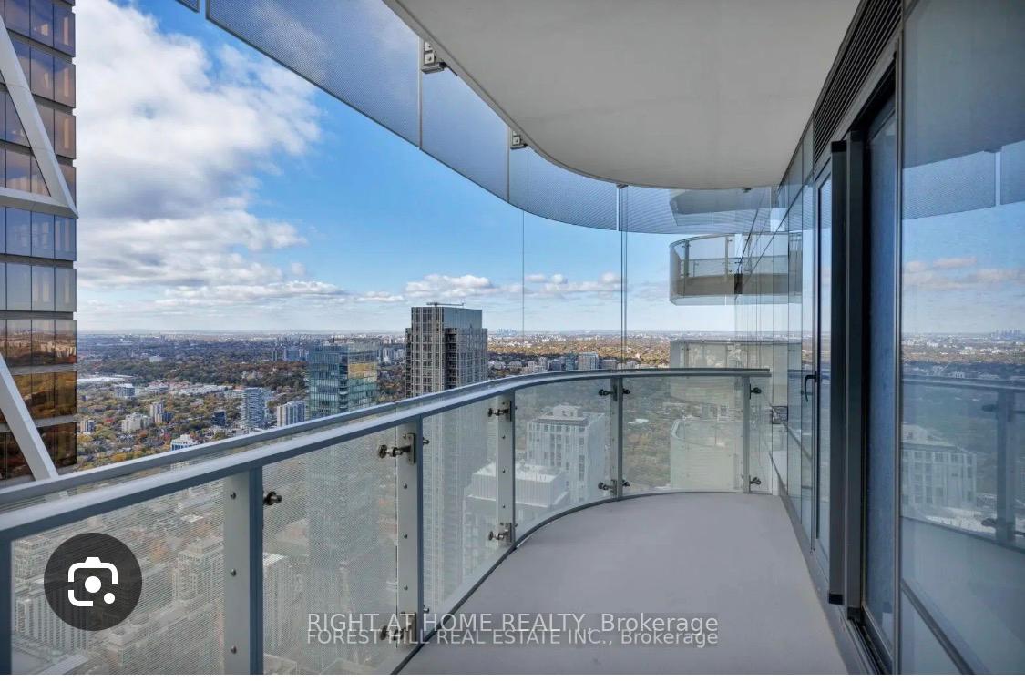 Photo 17 of Unit 5706, 1 Bloor Street E, Toronto, Church-Yonge Corridor — HOMEH