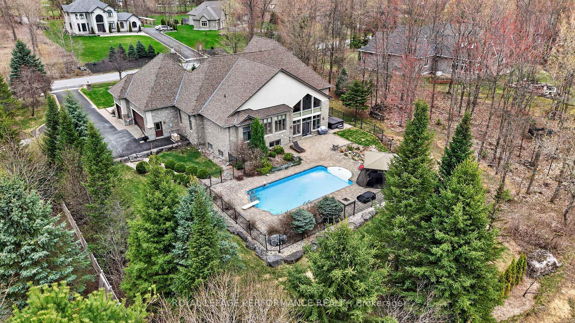 Photo 3 of 6148 Pebblewoods Drive, Ottawa, Greely — HOMEH
