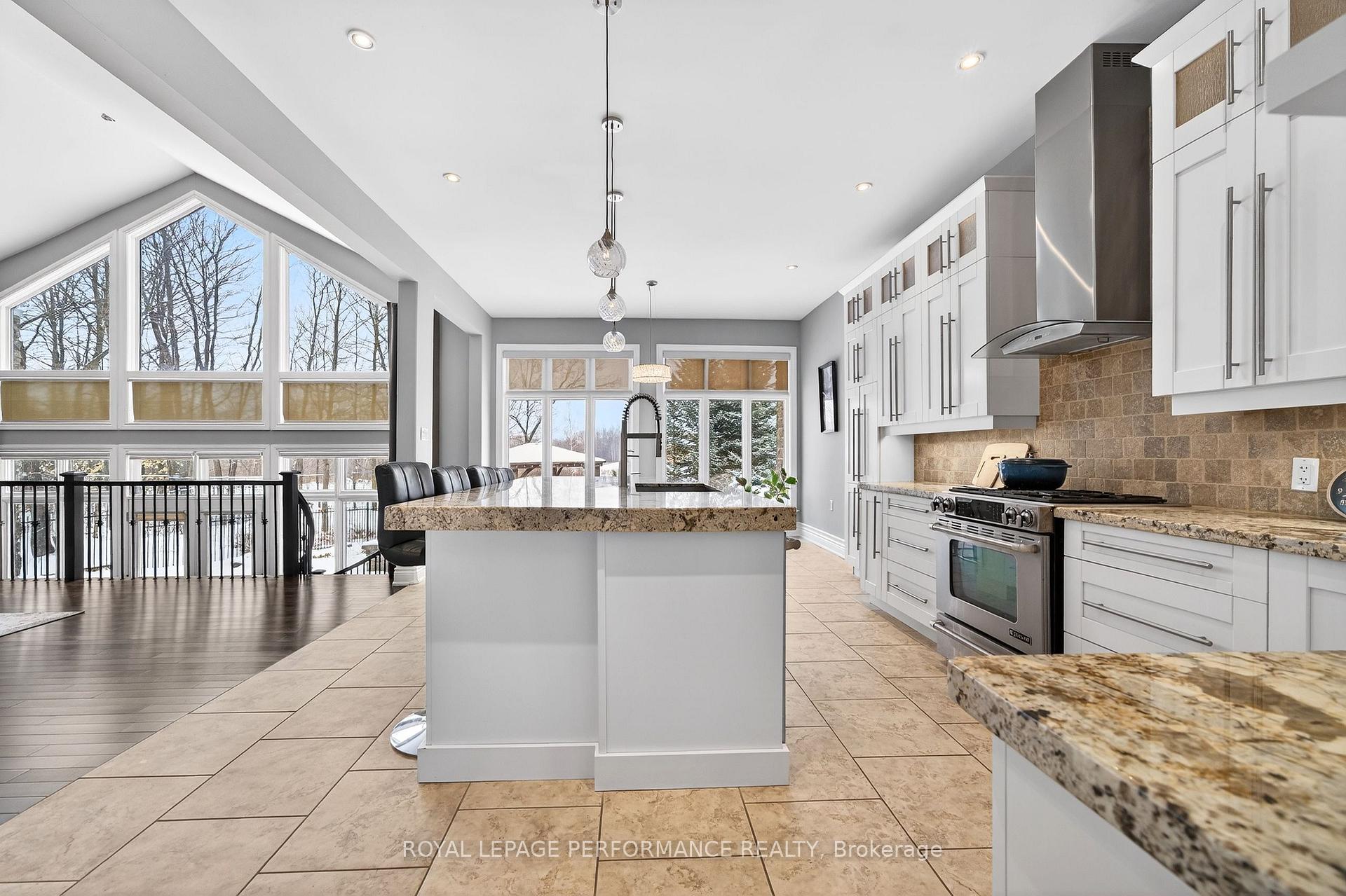 Photo 14 of 6148 Pebblewoods Drive, Ottawa, Greely — HOMEH