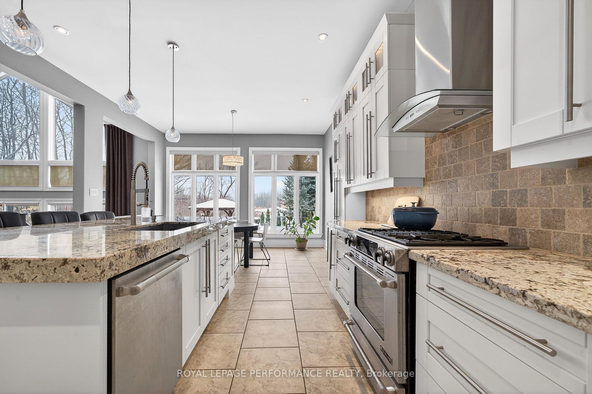 Photo 16 of 6148 Pebblewoods Drive, Ottawa, Greely — HOMEH