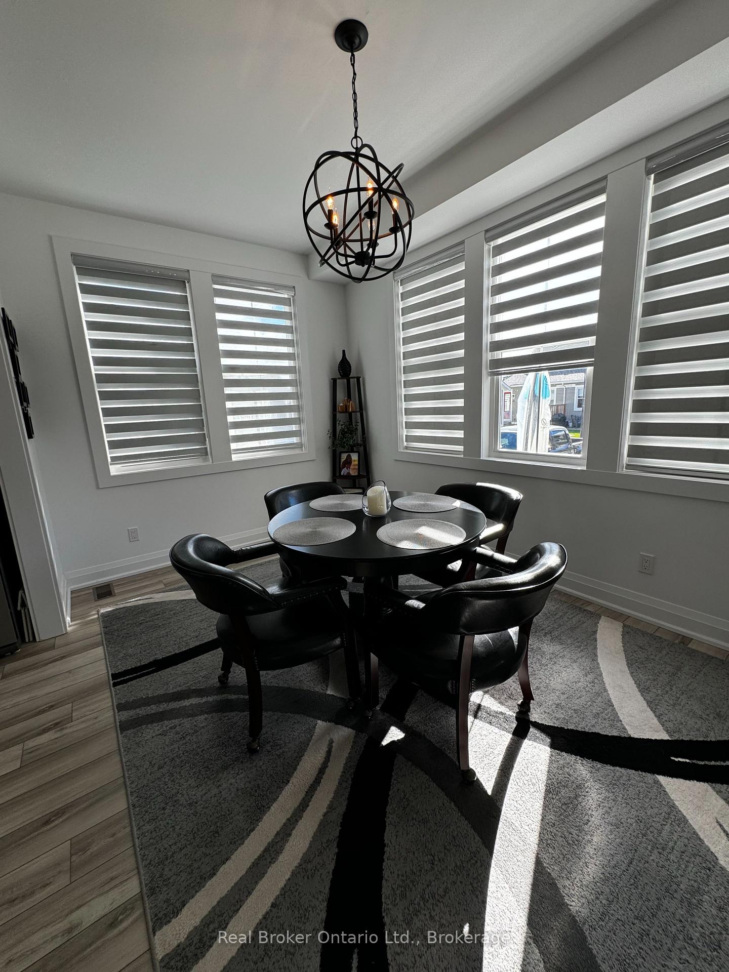 Photo 5 of 13 Julia Crescent, Midland — HOMEH