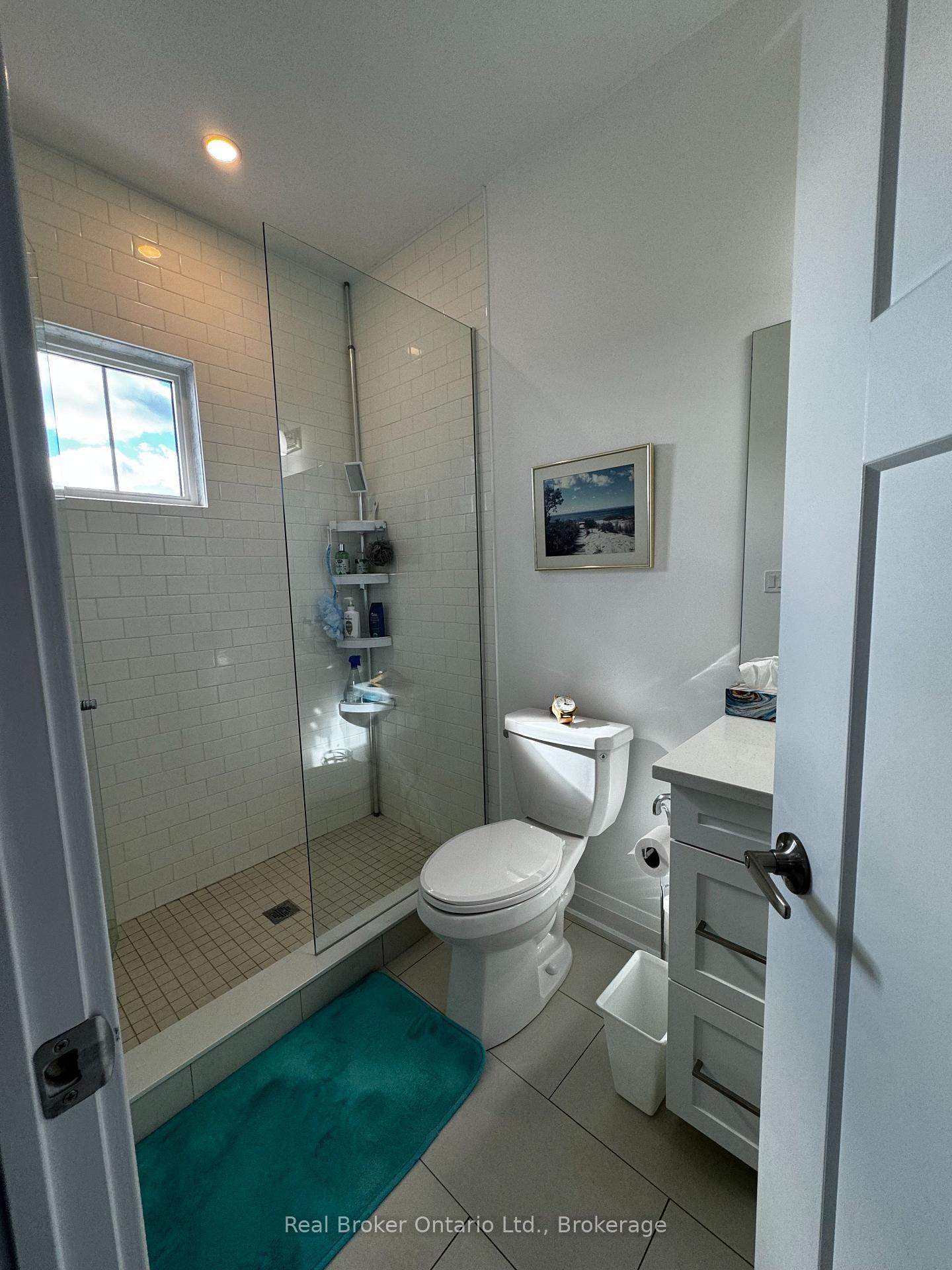 Photo 8 of 13 Julia Crescent, Midland — HOMEH