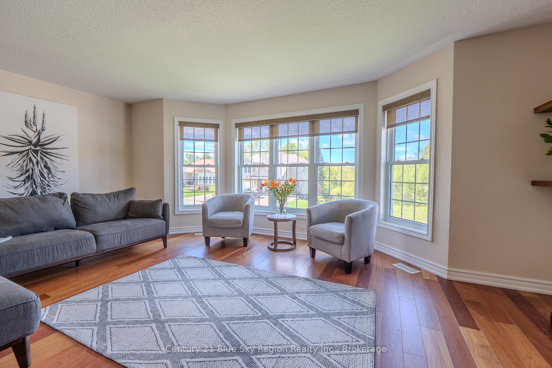 Photo 9 of 28 Stone Manor Drive, North Bay, Airport — HOMEH
