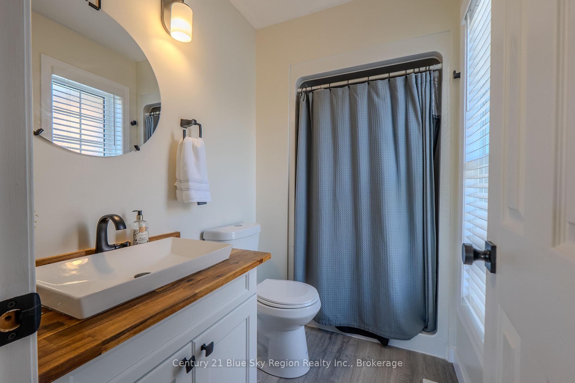 Photo 19 of 28 Stone Manor Drive, North Bay, Airport — HOMEH