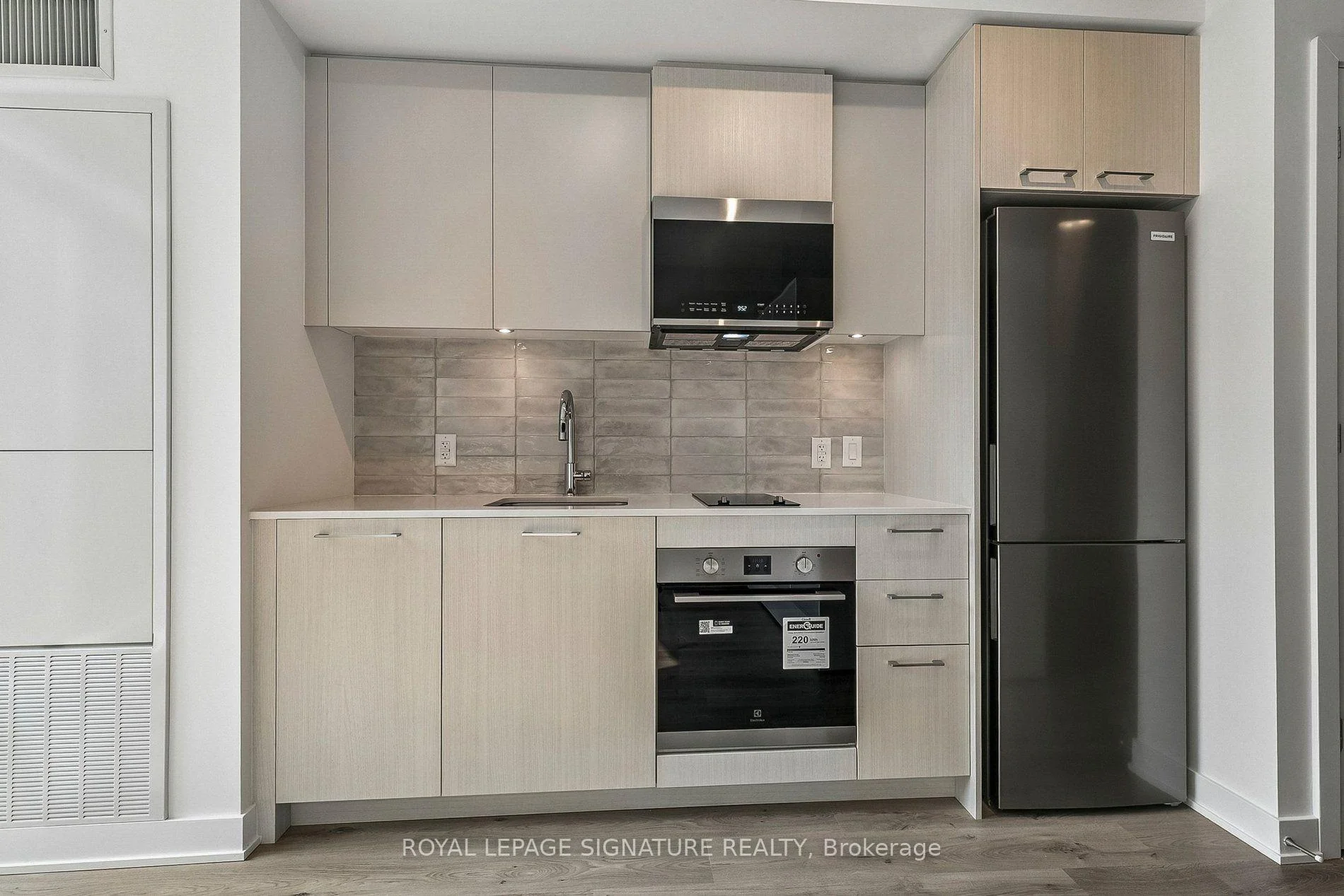 Photo 12 of Unit 622, 10 Oak Street, Toronto, Regent Park — HOMEH