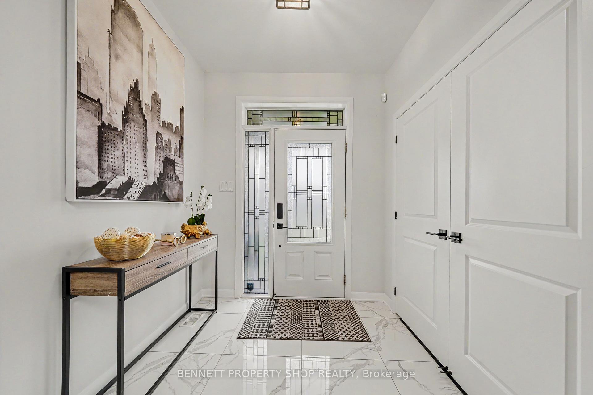 Photo 2 of 95 Russet Terrace, Ottawa, Barrhaven - Half Moon Bay — HOMEH