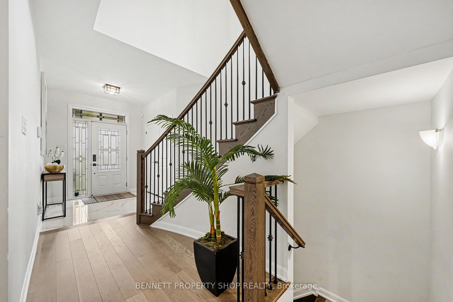 Photo 3 of 95 Russet Terrace, Ottawa, Barrhaven - Half Moon Bay — HOMEH