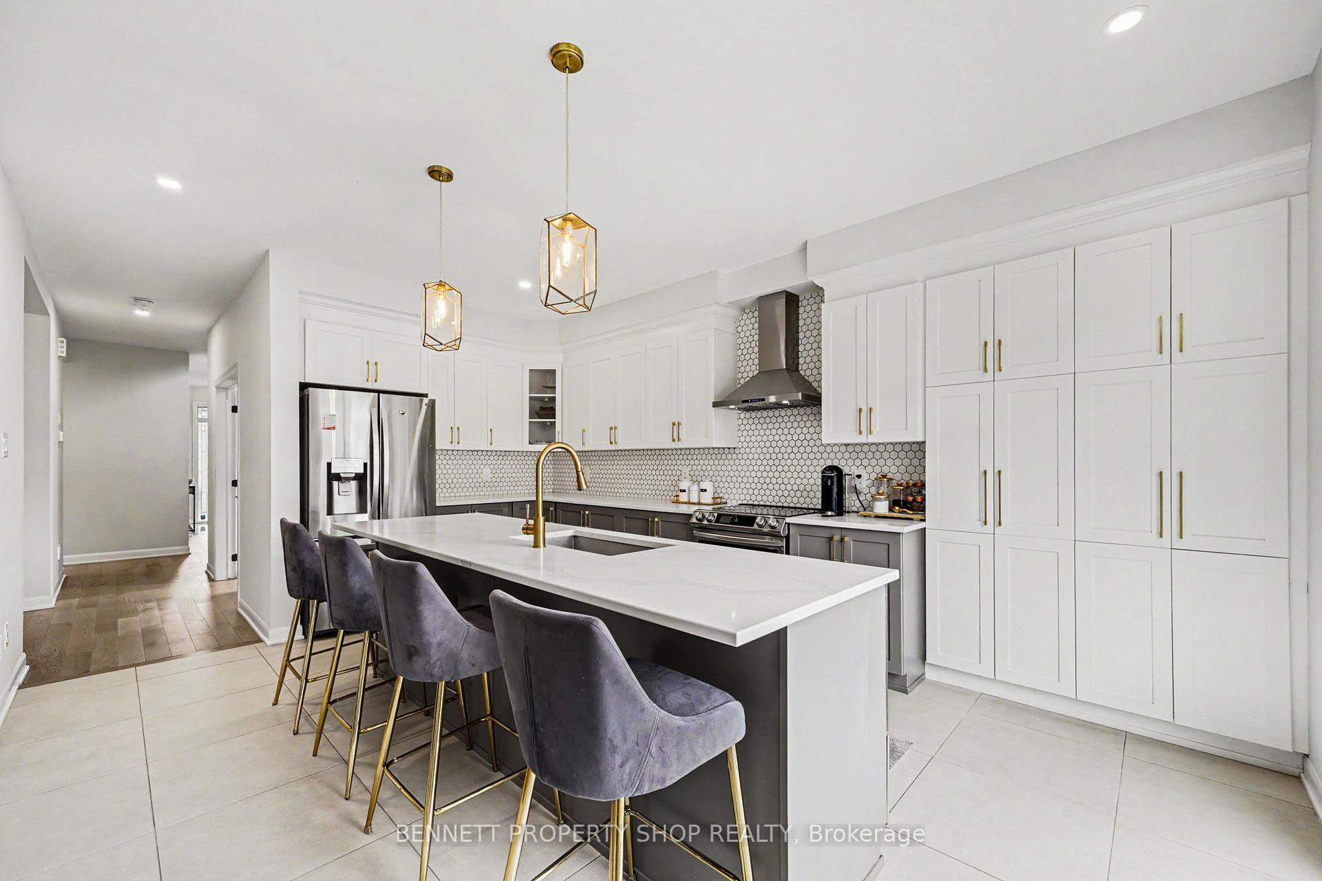 Photo 5 of 95 Russet Terrace, Ottawa, Barrhaven - Half Moon Bay — HOMEH