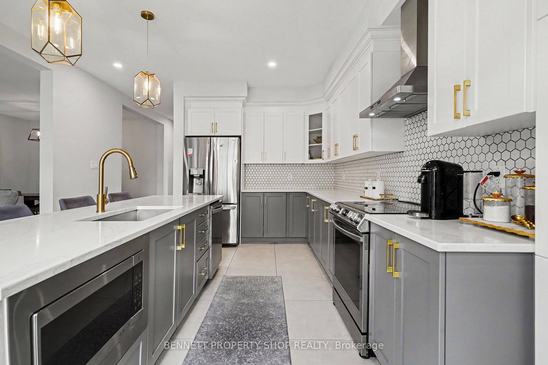 Photo 6 of 95 Russet Terrace, Ottawa, Barrhaven - Half Moon Bay — HOMEH