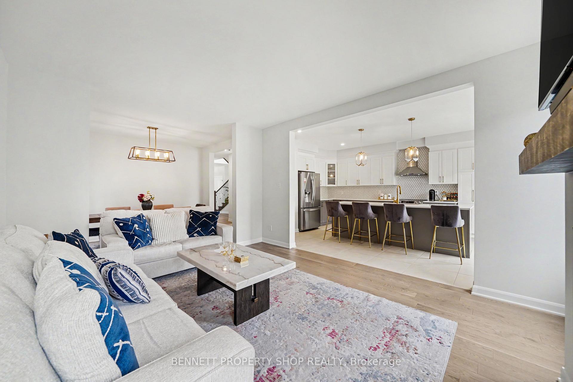 Photo 9 of 95 Russet Terrace, Ottawa, Barrhaven - Half Moon Bay — HOMEH