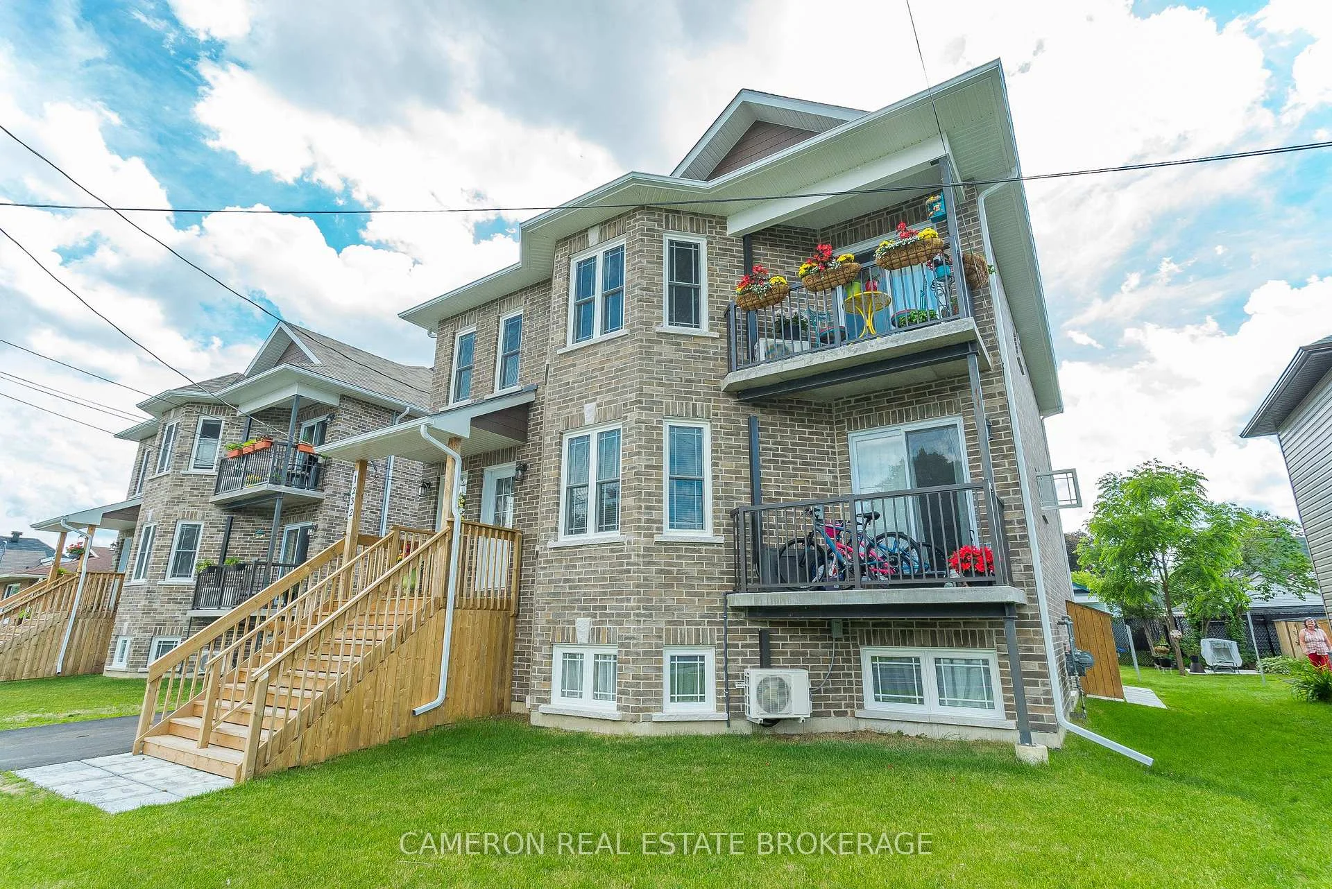Photo 3 of Unit B, 1232 Cumberland Street, Cornwall, Cornwall — HOMEH