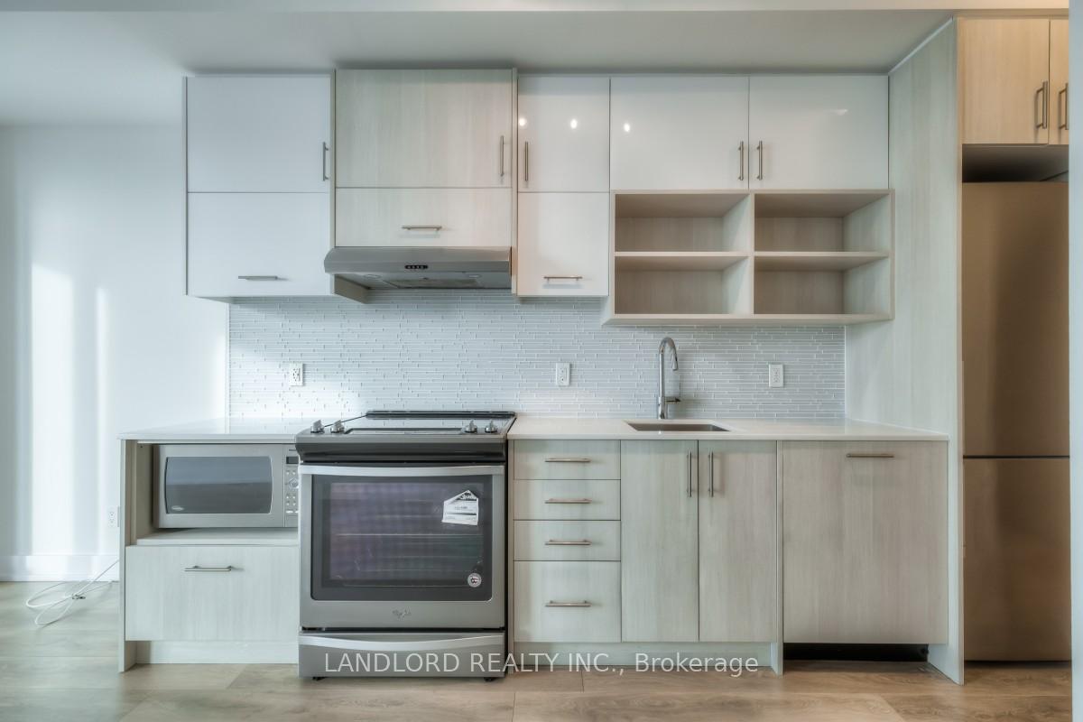 Front of Unit 603, 150 Fairview Mall Drive