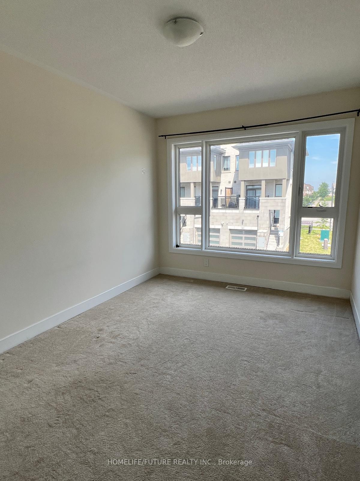 Photo 13 of 54 Donald Fleming Way, Whitby, Pringle Creek — HOMEH