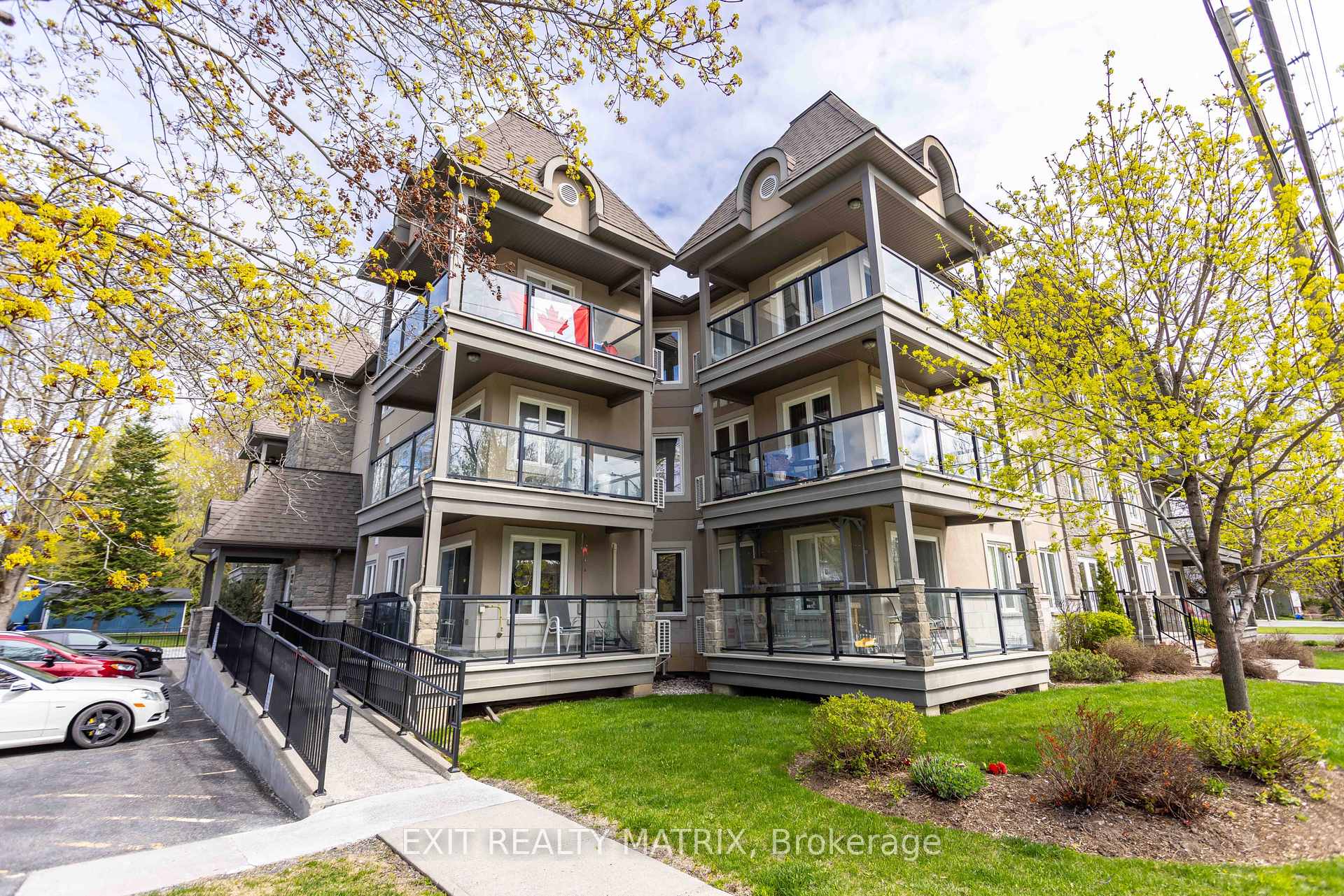 Front of Unit 104, 2 Warner Street