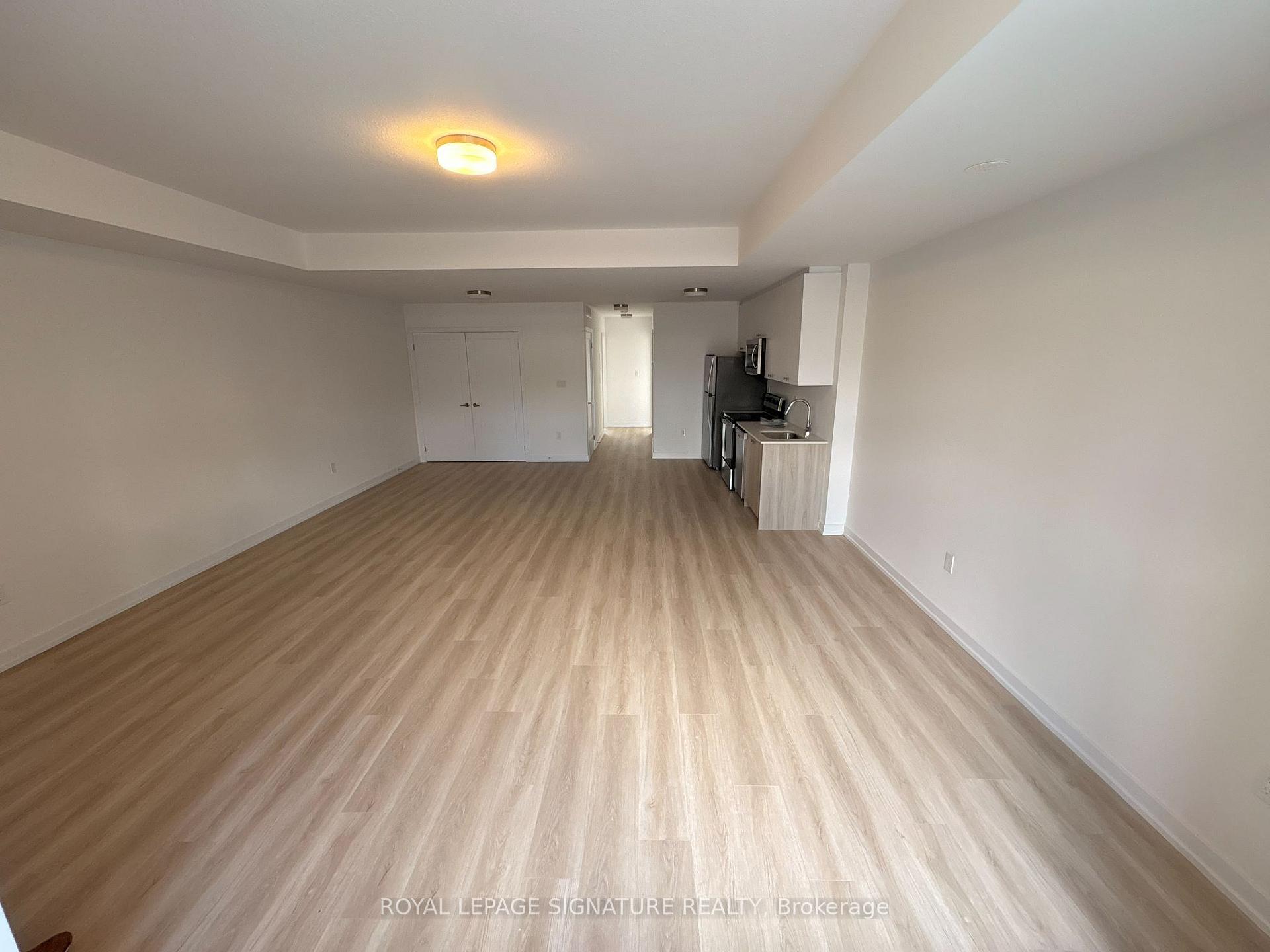 Photo 5 of Unit R8, 25 Palace Street, Kitchener, Laurentian Hills — HOMEH