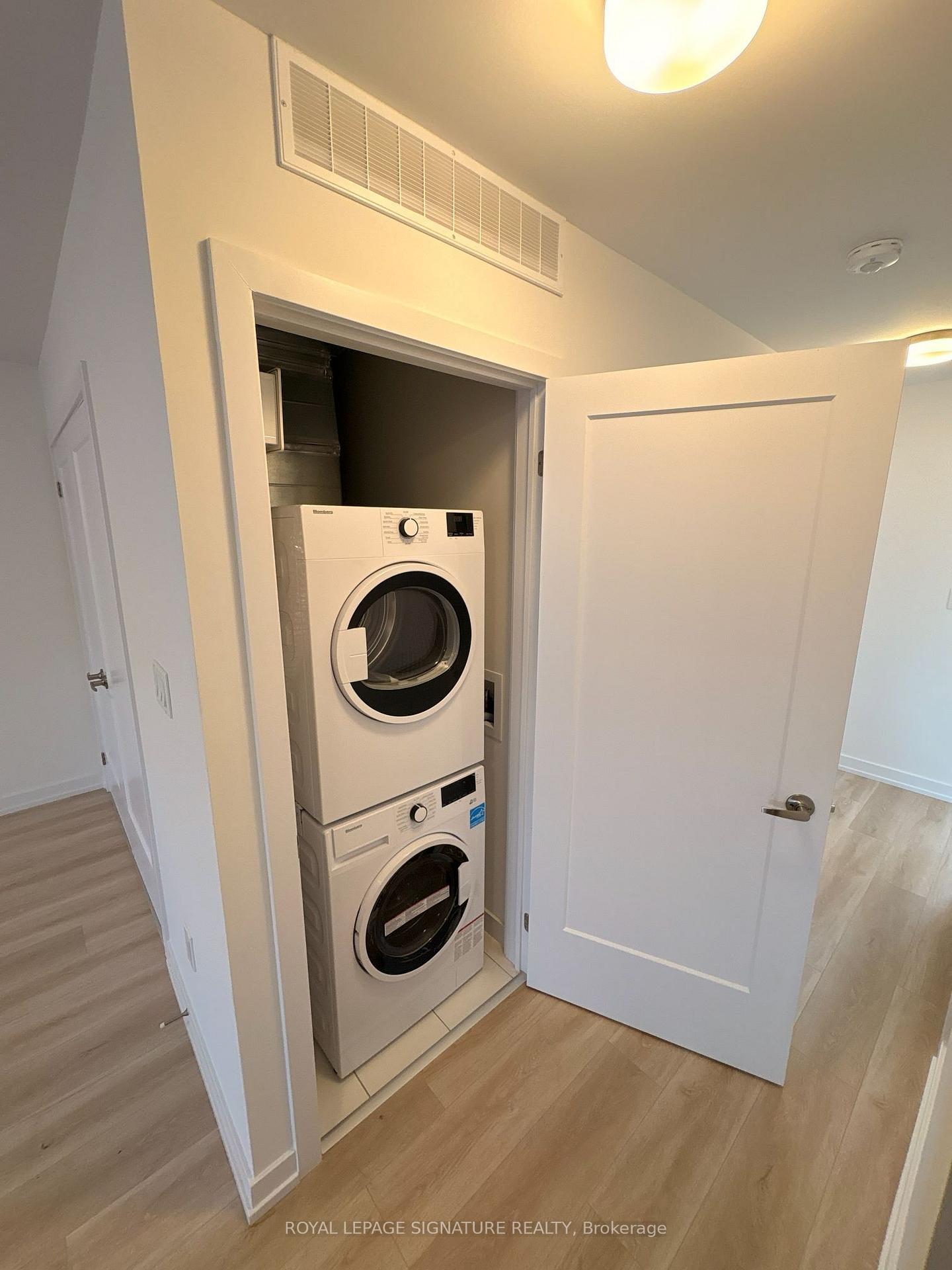 Photo 10 of Unit R8, 25 Palace Street, Kitchener, Laurentian Hills — HOMEH