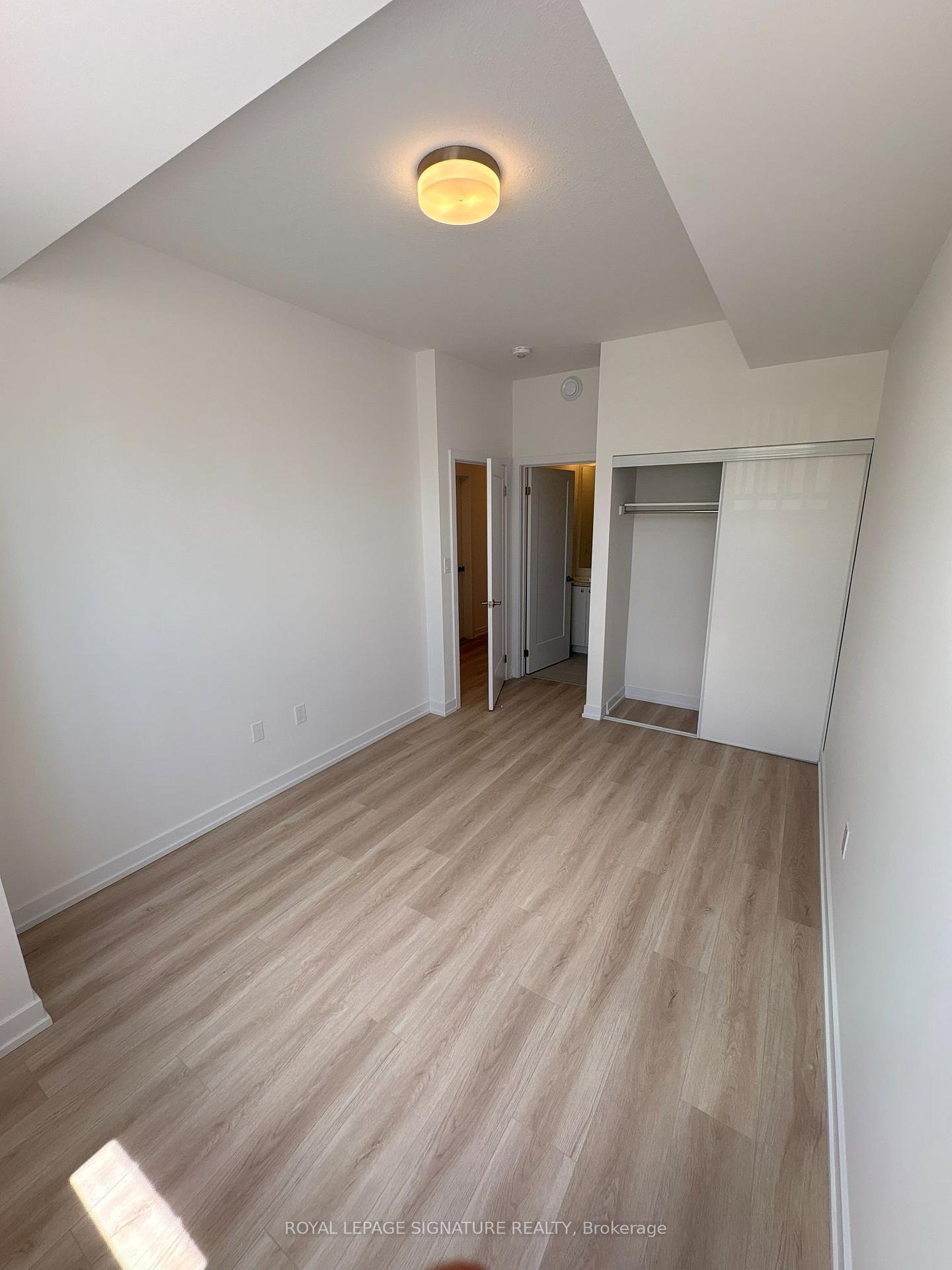 Photo 16 of Unit R8, 25 Palace Street, Kitchener, Laurentian Hills — HOMEH