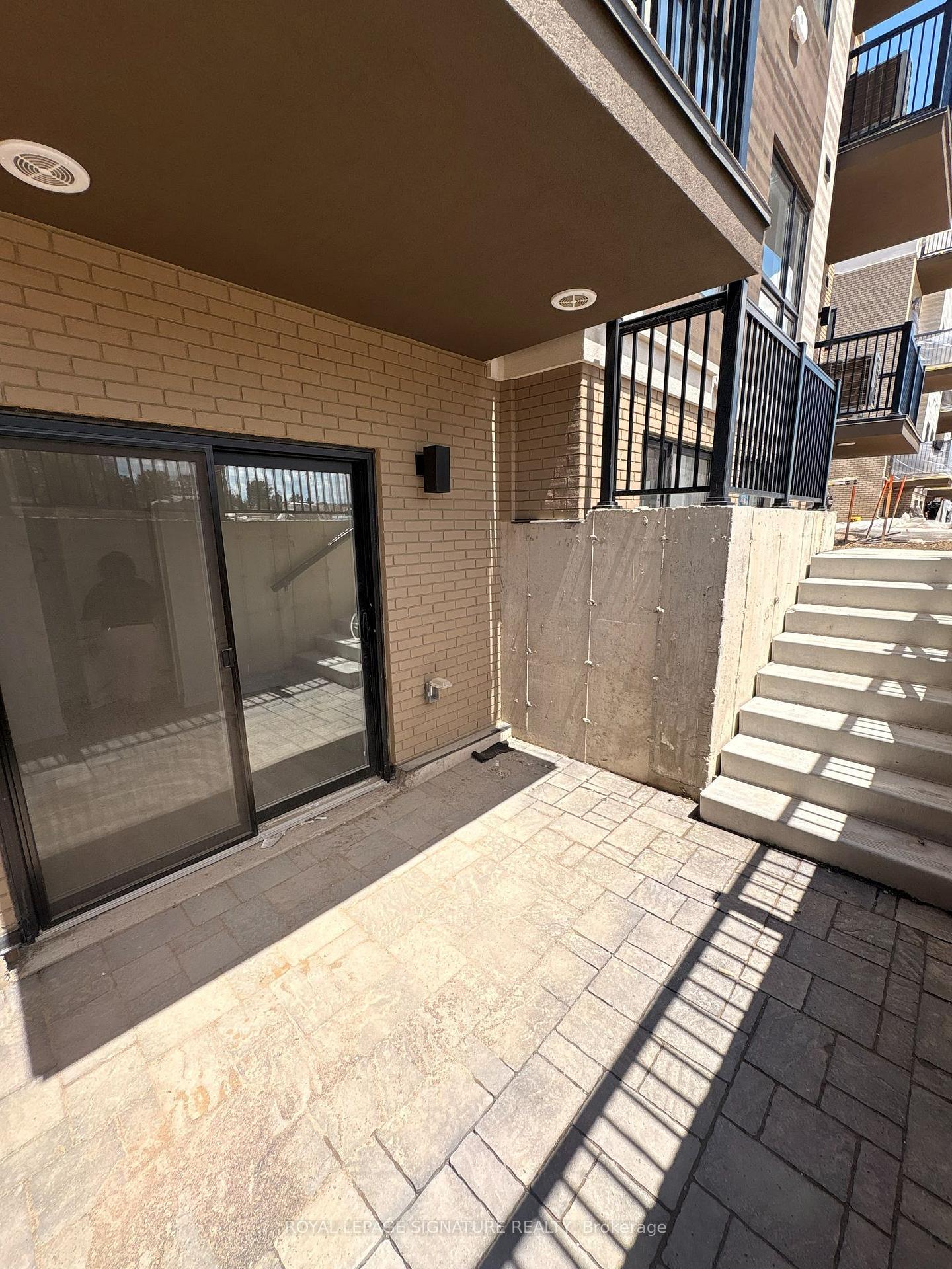 Photo 19 of Unit R8, 25 Palace Street, Kitchener, Laurentian Hills — HOMEH