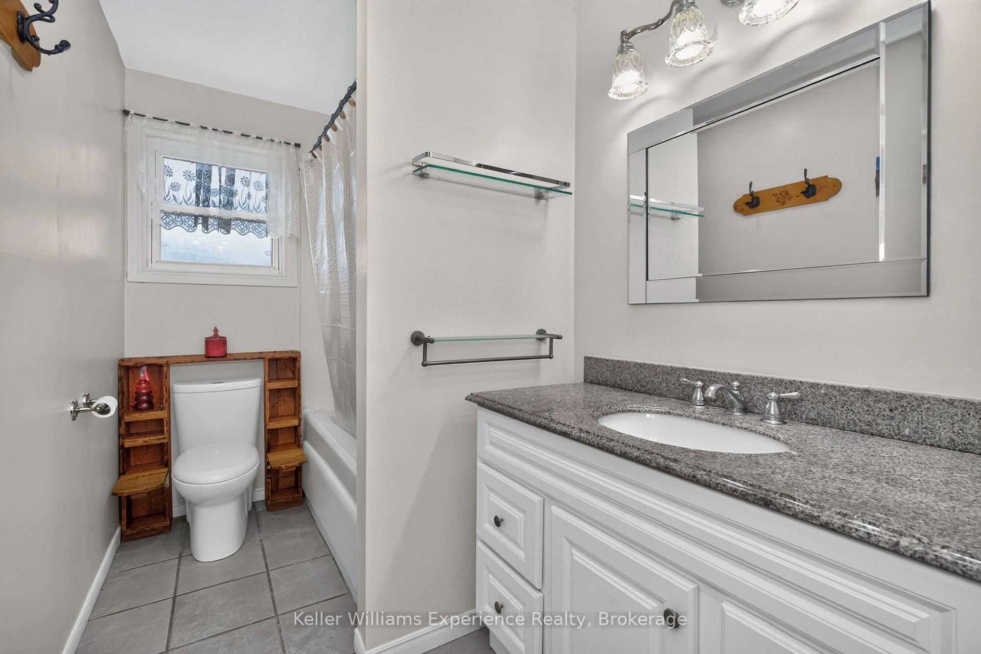 Photo 12 of 281 Park Street, Tay, Victoria Harbour — HOMEH