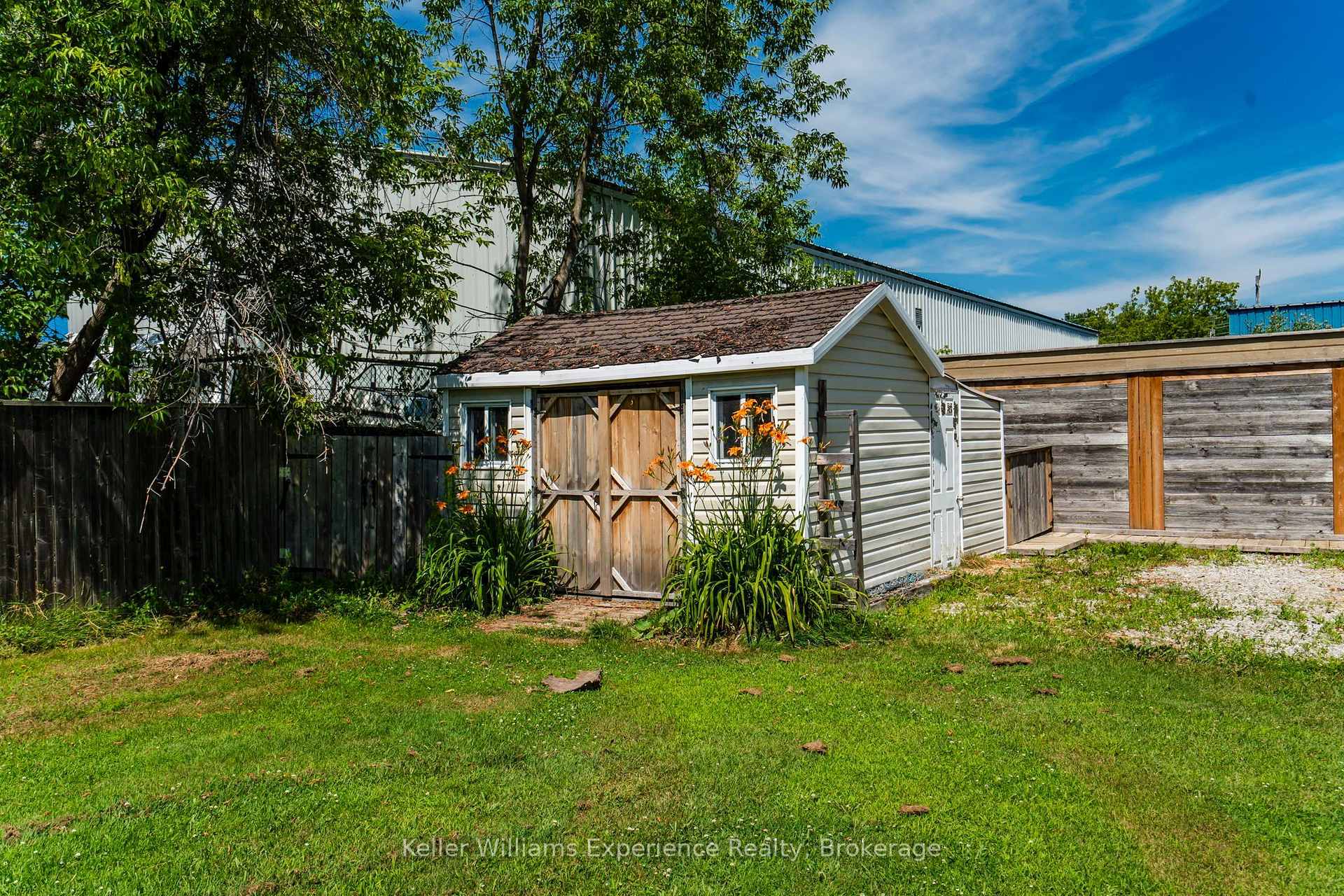 Photo 18 of 281 Park Street, Tay, Victoria Harbour — HOMEH