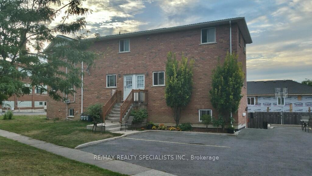 Front of Unit 2, 36 Merritt Street