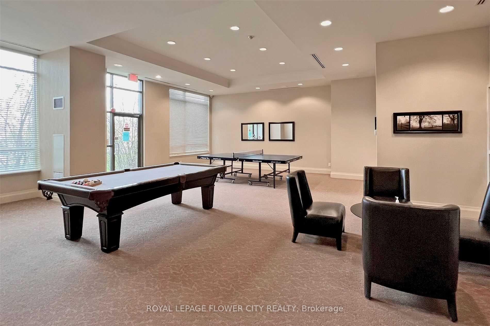 Photo 10 of Unit 403, 88 Promenade Circle, Vaughan, Brownridge — HOMEH