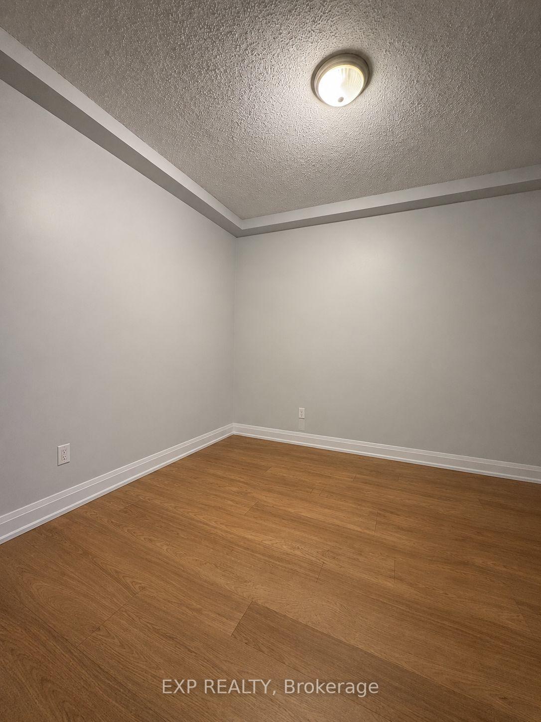 Photo 12 of Unit 337, 33 Cox Boulevard, Markham, Unionville — HOMEH