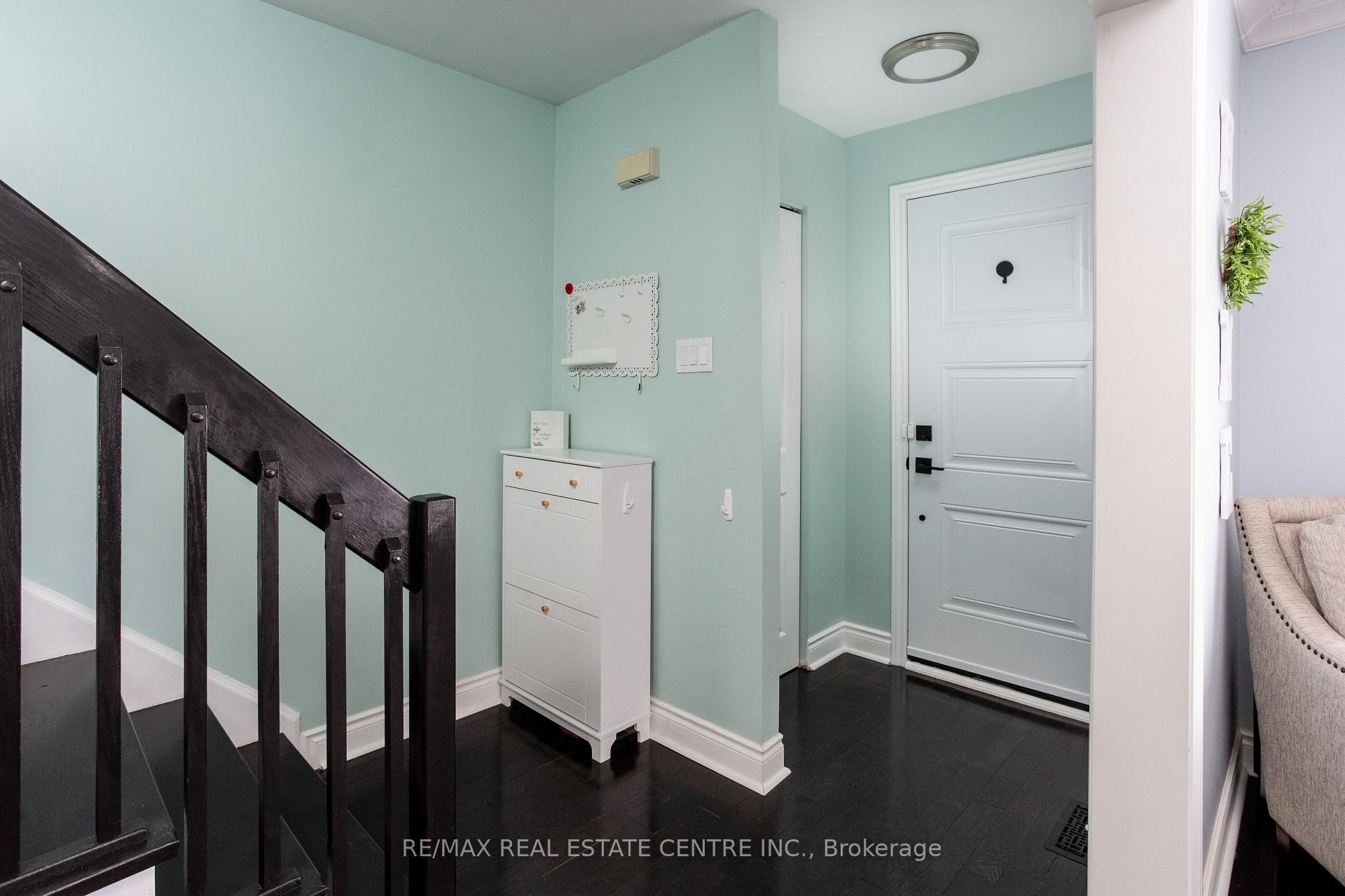 Photo 3 of 289 Archdekin Drive, Brampton, Madoc — HOMEH