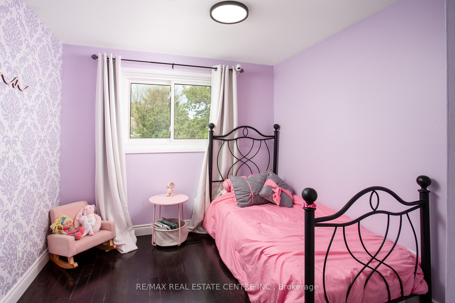 Photo 24 of 289 Archdekin Drive, Brampton, Madoc — HOMEH