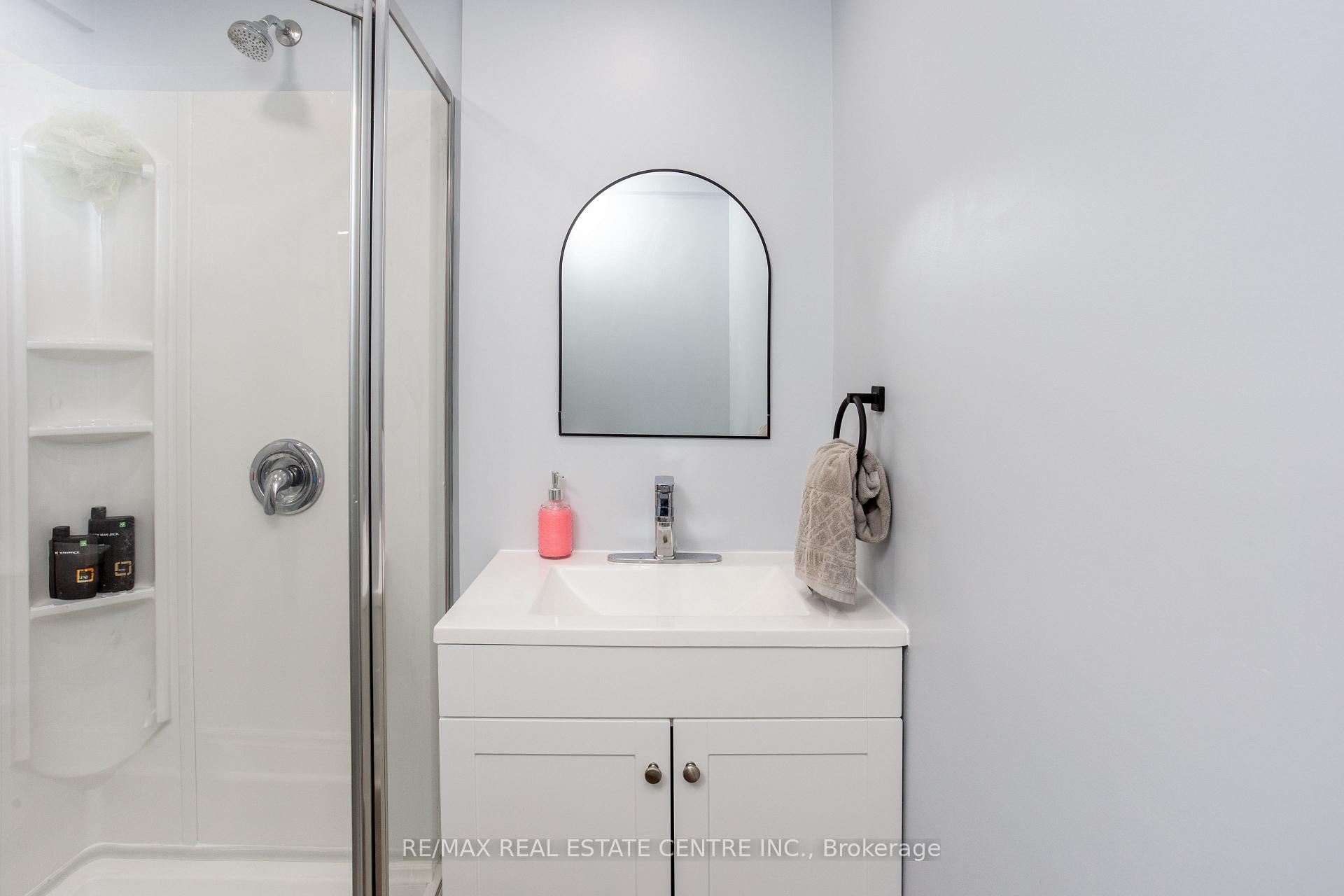 Photo 33 of 289 Archdekin Drive, Brampton, Madoc — HOMEH