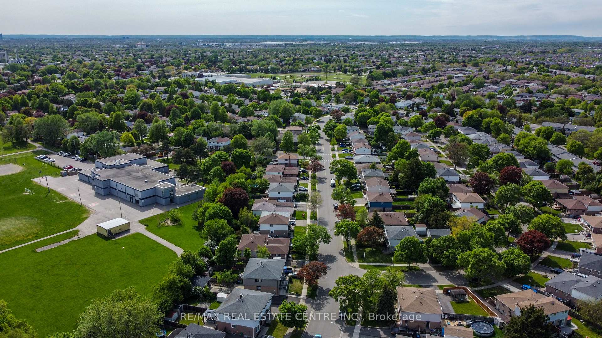 Photo 46 of 289 Archdekin Drive, Brampton, Madoc — HOMEH