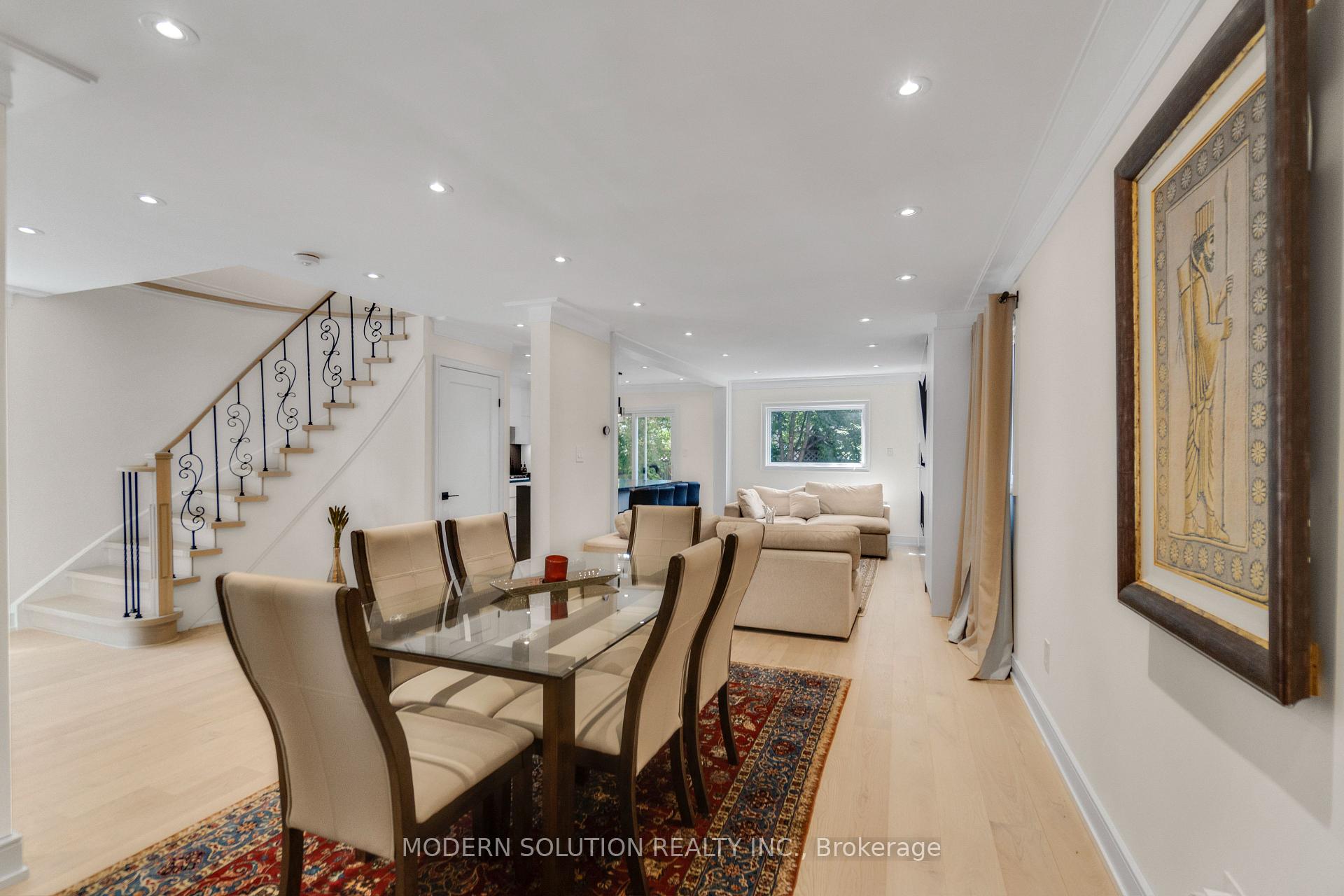 Photo 5 of 44 Bendamere Crescent, Markham, Raymerville — HOMEH