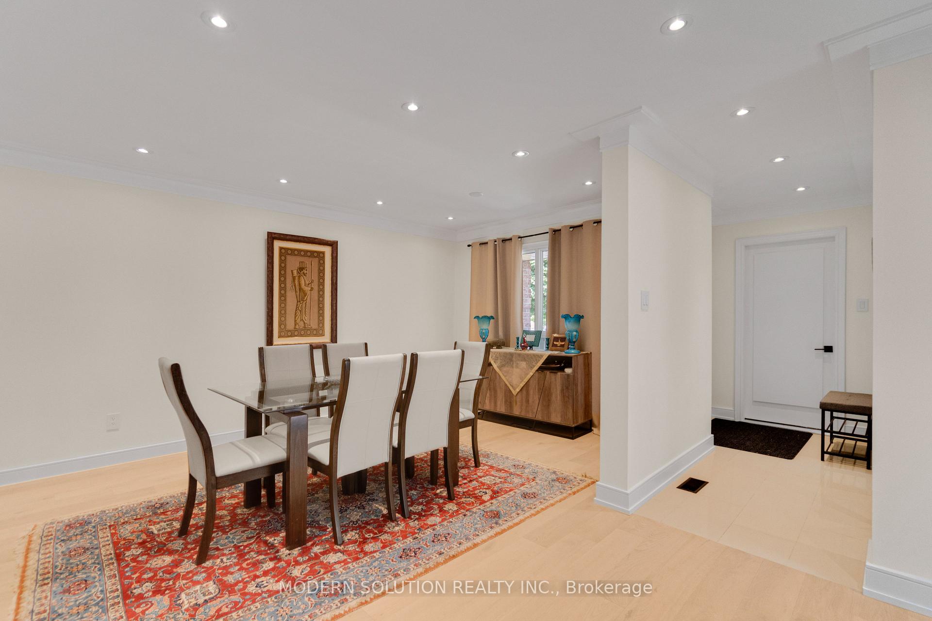Photo 6 of 44 Bendamere Crescent, Markham, Raymerville — HOMEH