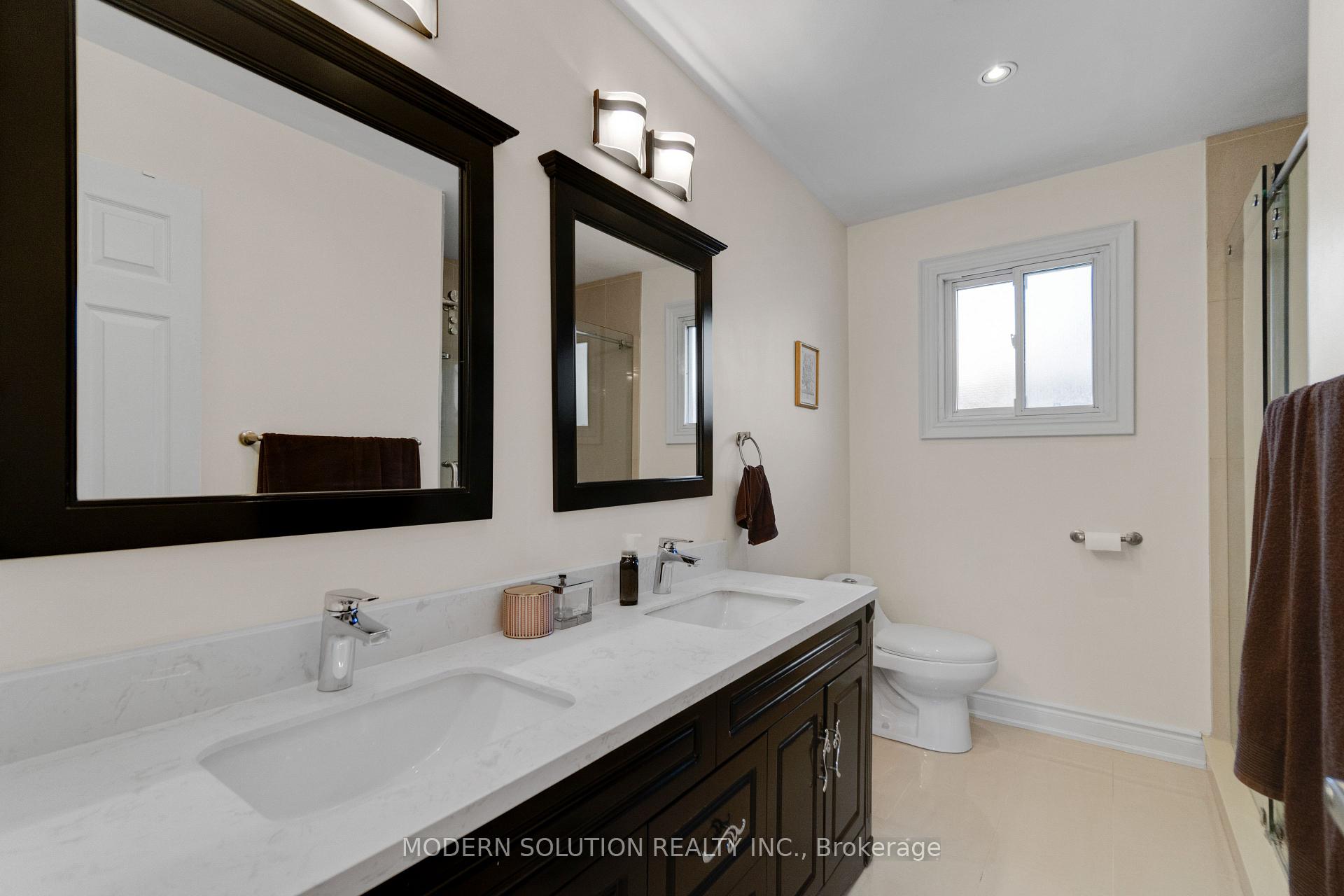 Photo 22 of 44 Bendamere Crescent, Markham, Raymerville — HOMEH