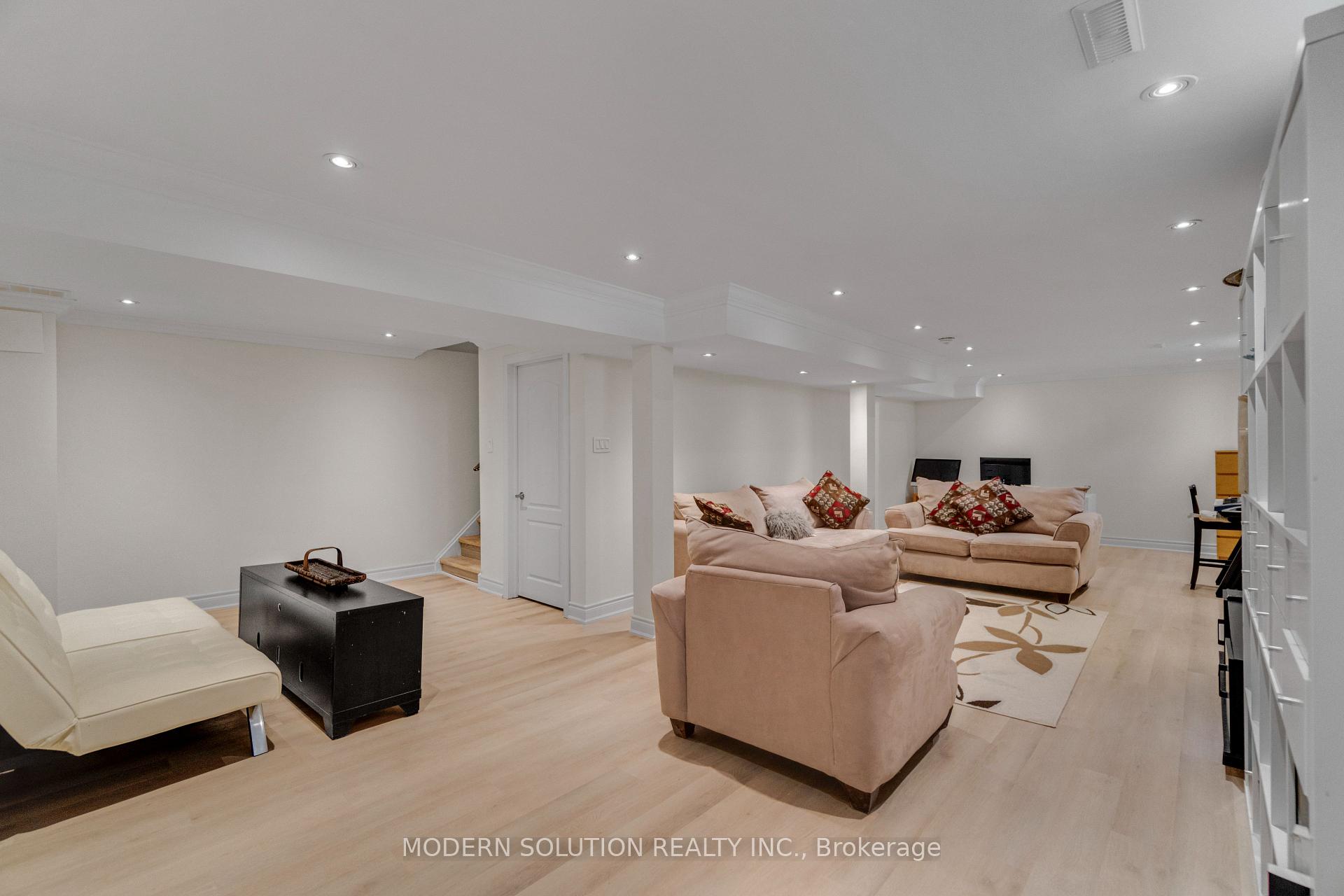 Photo 26 of 44 Bendamere Crescent, Markham, Raymerville — HOMEH