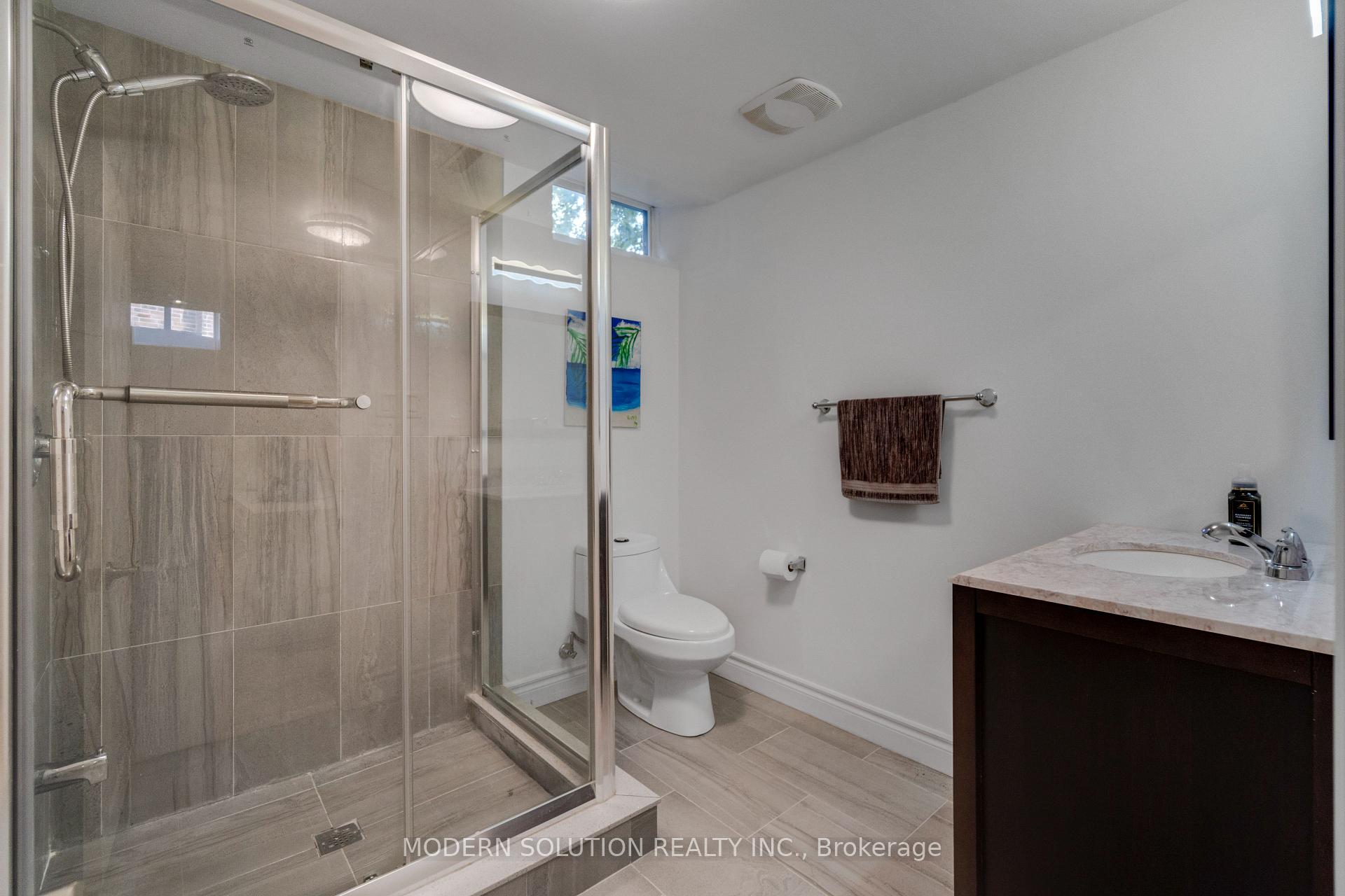 Photo 31 of 44 Bendamere Crescent, Markham, Raymerville — HOMEH