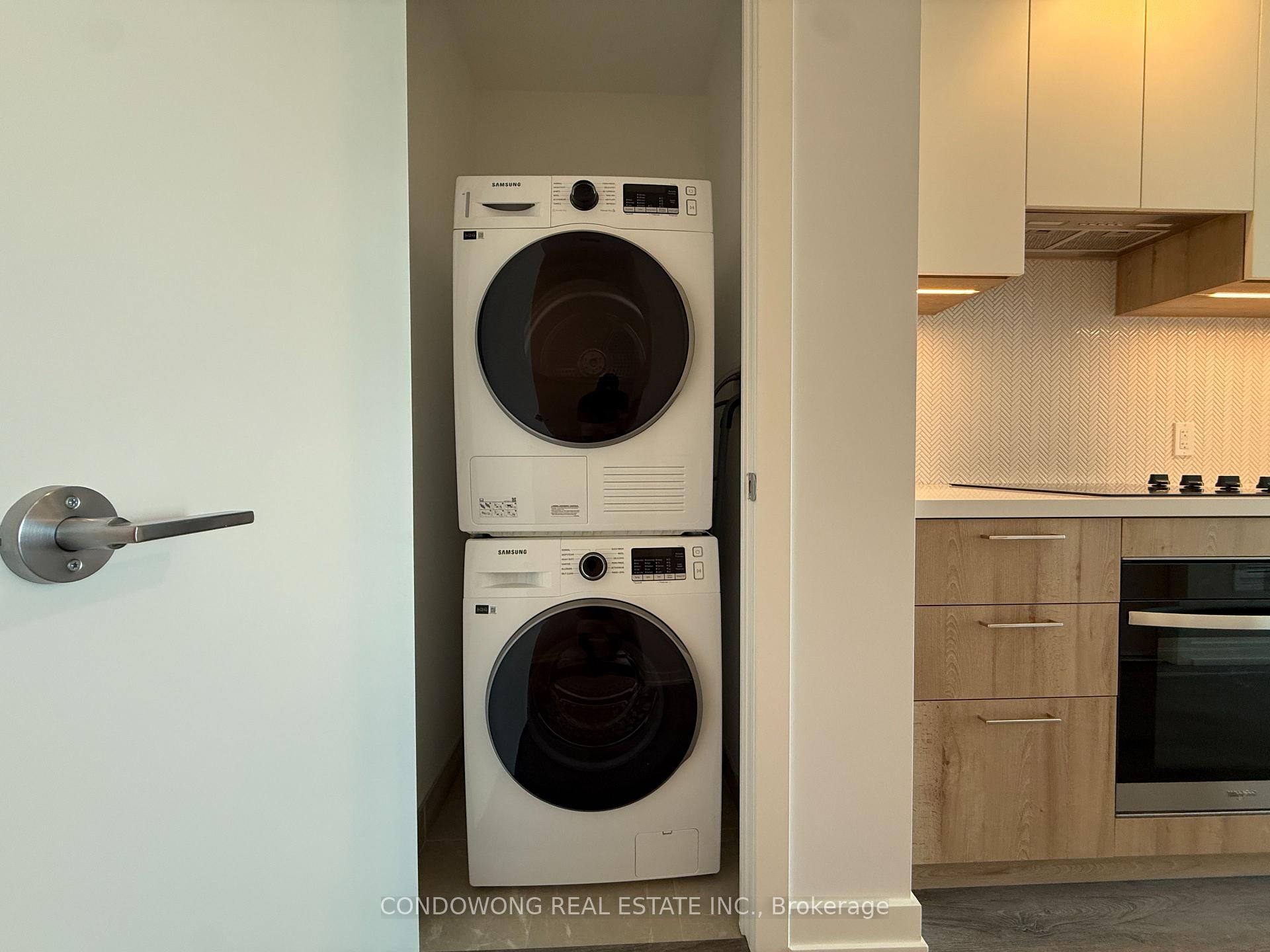 Photo 6 of Unit 305, 5 Meadowdale Road, Vaughan, Vaughan Corporate Centre — HOMEH
