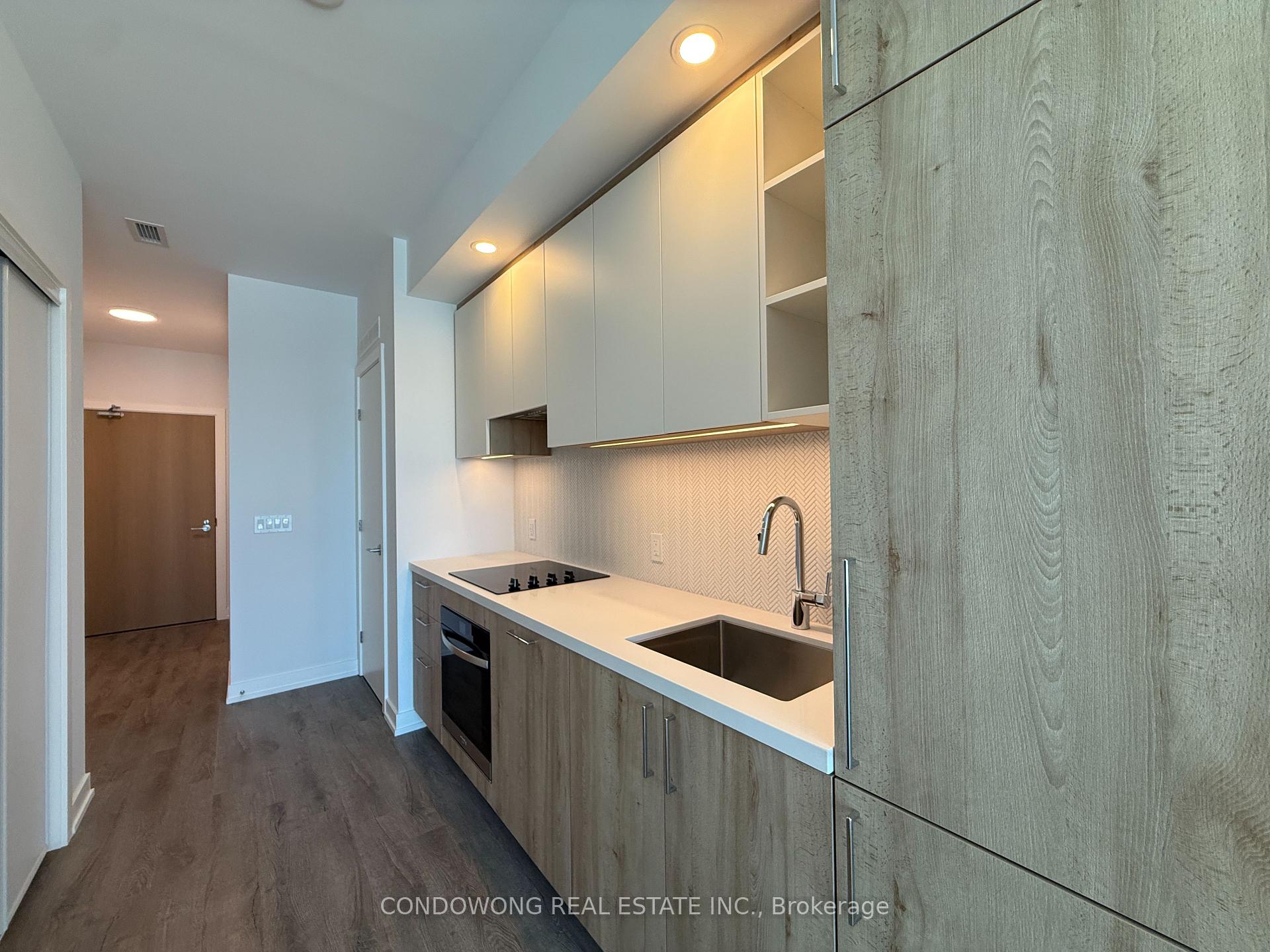 Photo 9 of Unit 305, 5 Meadowdale Road, Vaughan, Vaughan Corporate Centre — HOMEH