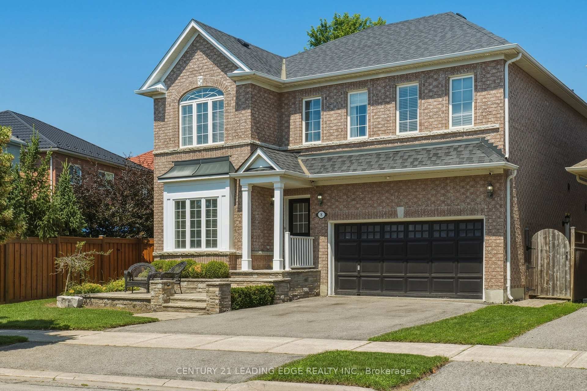 Photo 1 of 8 Haverhill Terrace, Aurora, Bayview Wellington — HOMEH