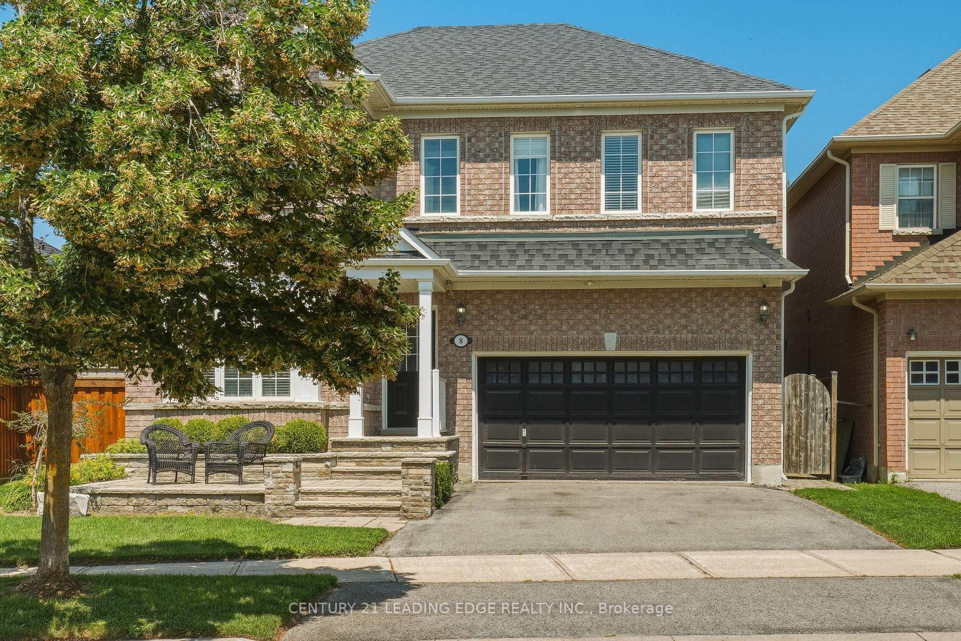 Photo 2 of 8 Haverhill Terrace, Aurora, Bayview Wellington — HOMEH