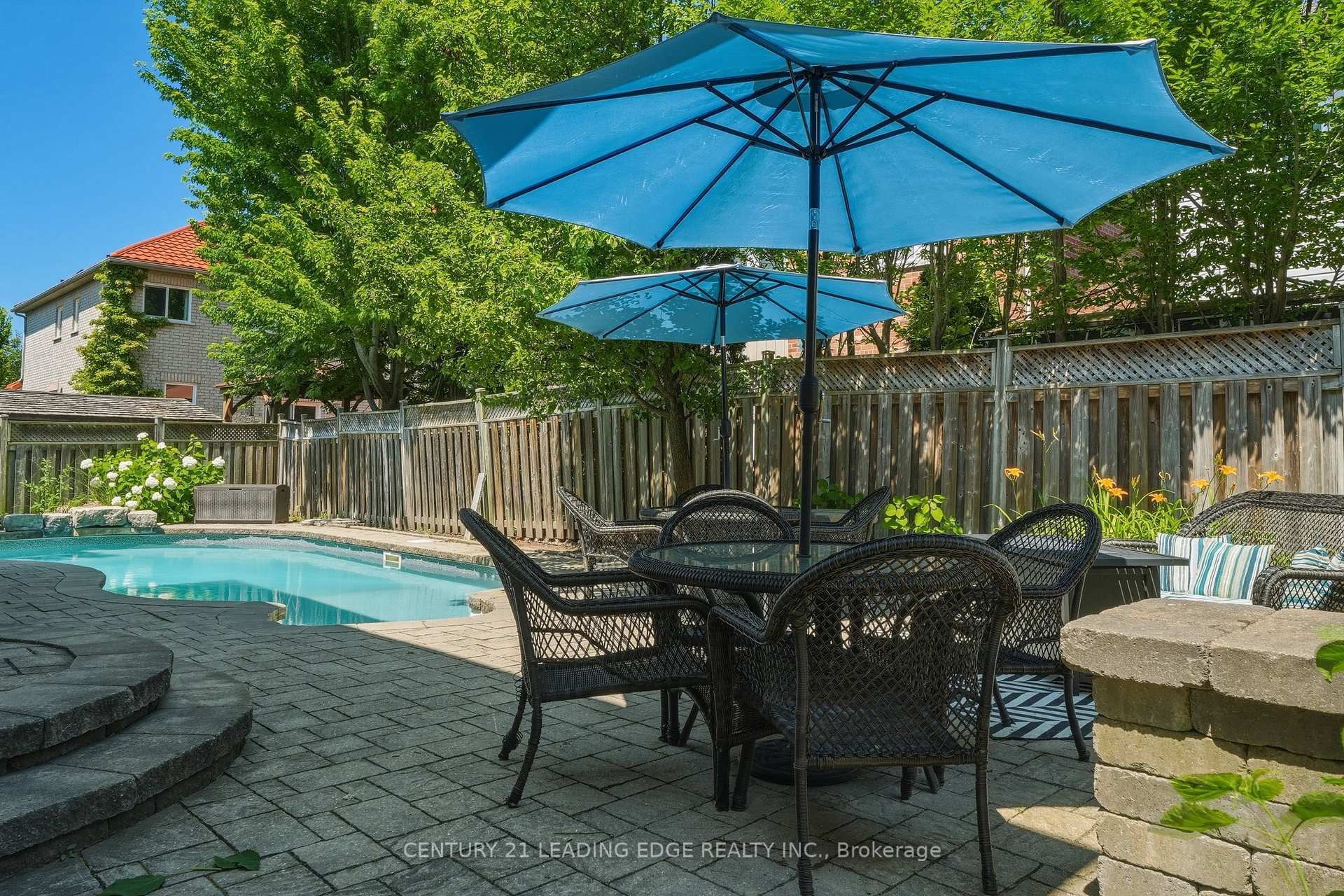 Photo 6 of 8 Haverhill Terrace, Aurora, Bayview Wellington — HOMEH