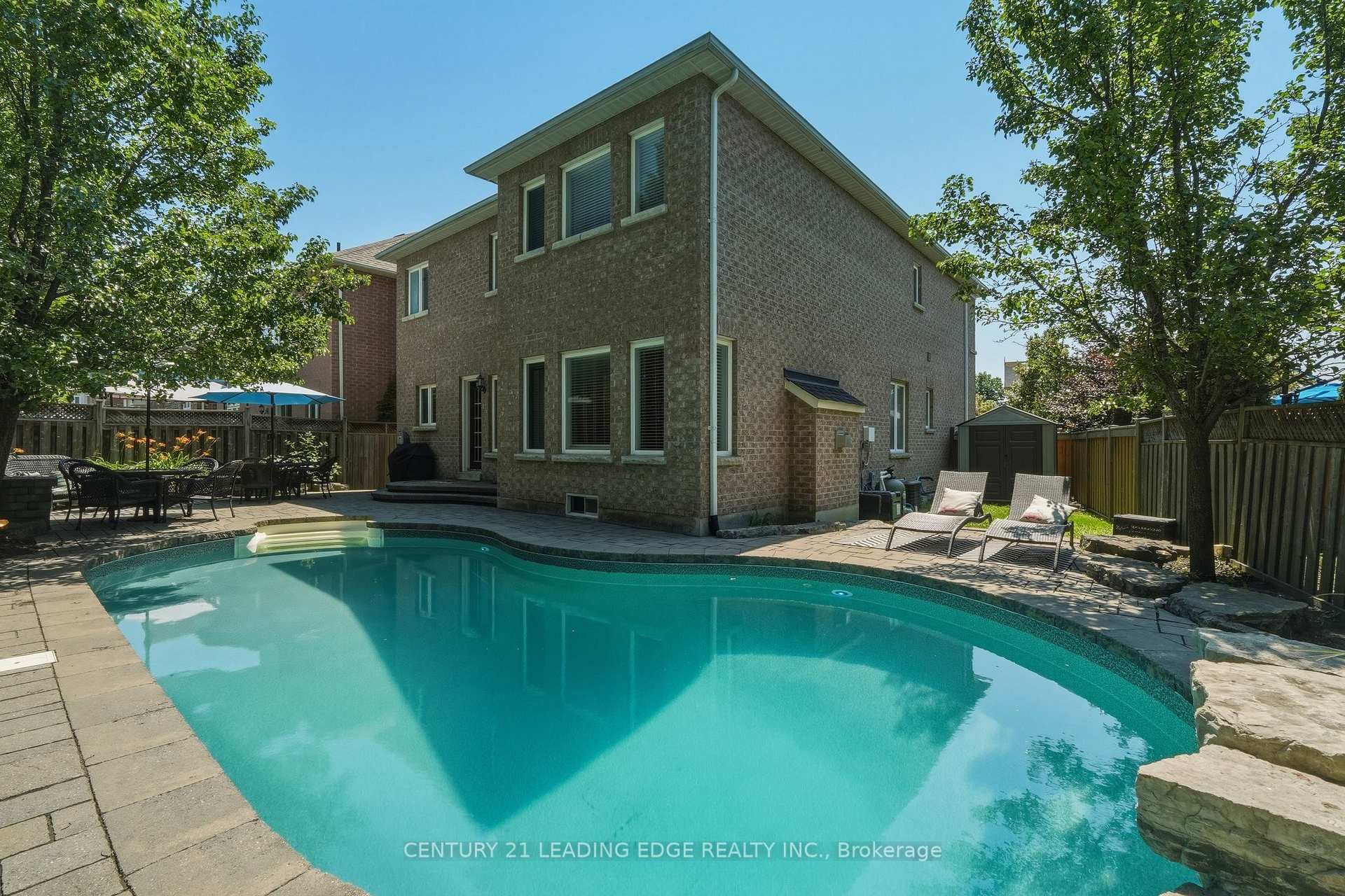 Photo 7 of 8 Haverhill Terrace, Aurora, Bayview Wellington — HOMEH