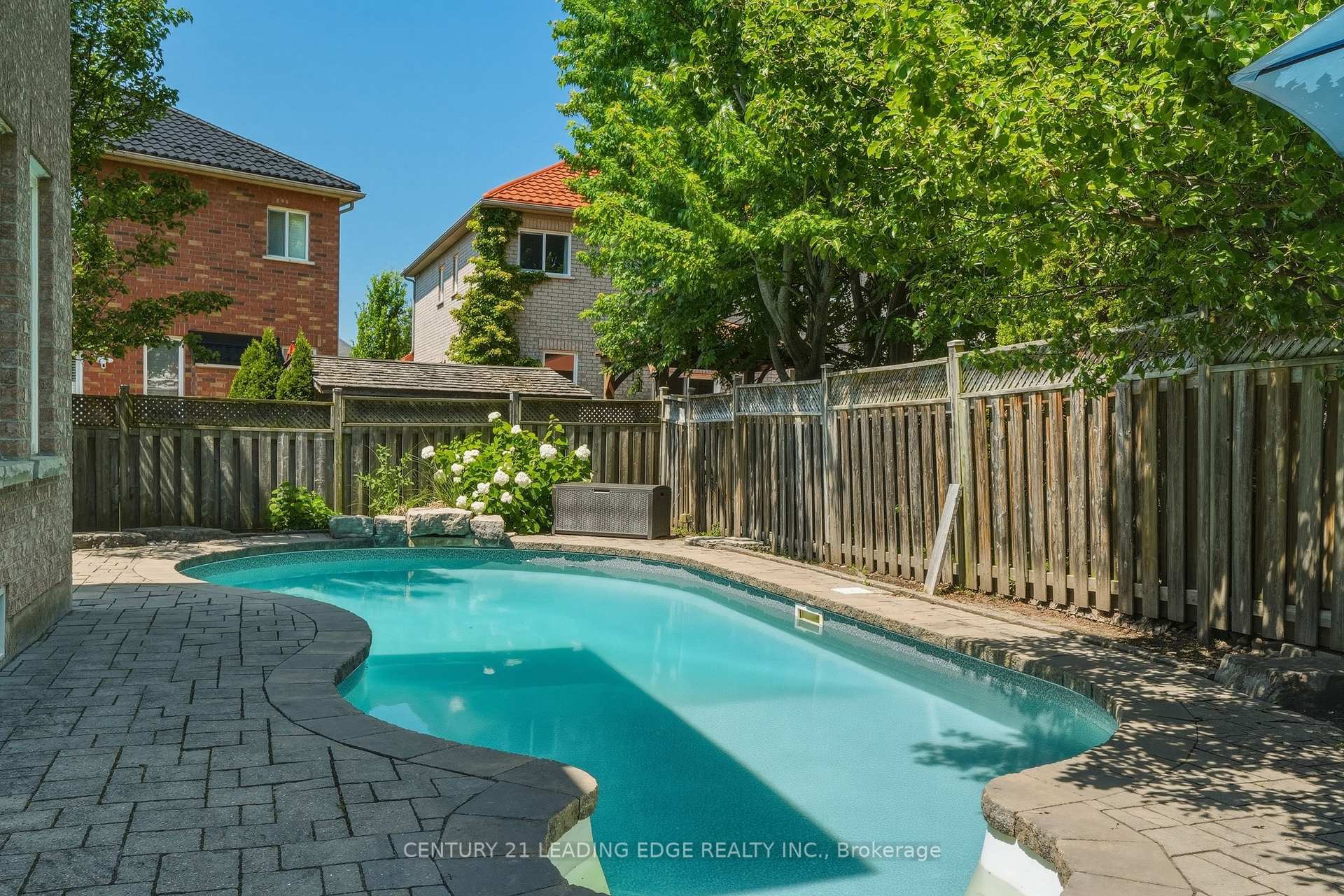 Photo 10 of 8 Haverhill Terrace, Aurora, Bayview Wellington — HOMEH