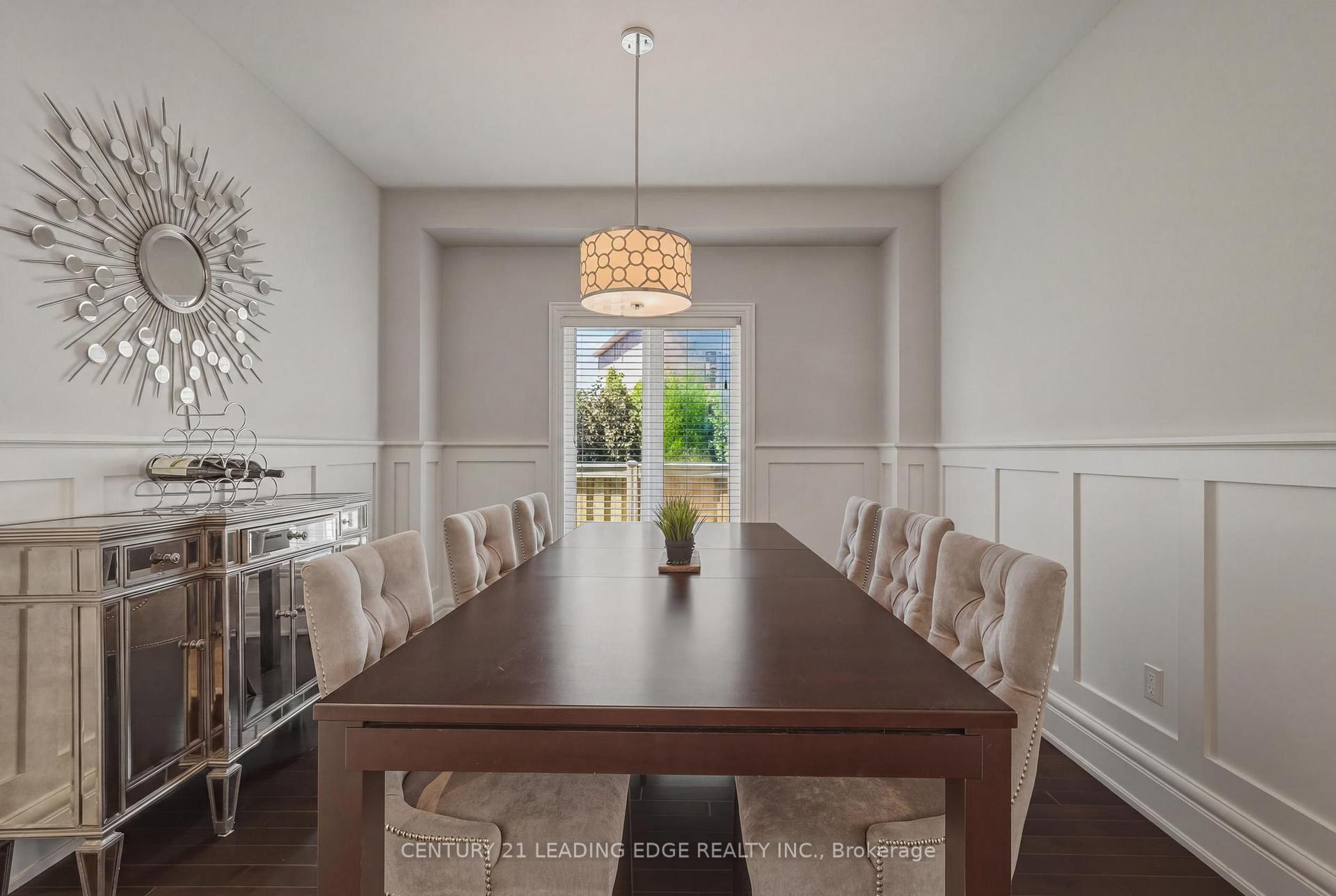 Photo 17 of 8 Haverhill Terrace, Aurora, Bayview Wellington — HOMEH