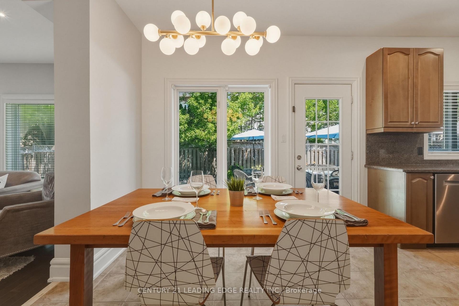 Photo 25 of 8 Haverhill Terrace, Aurora, Bayview Wellington — HOMEH