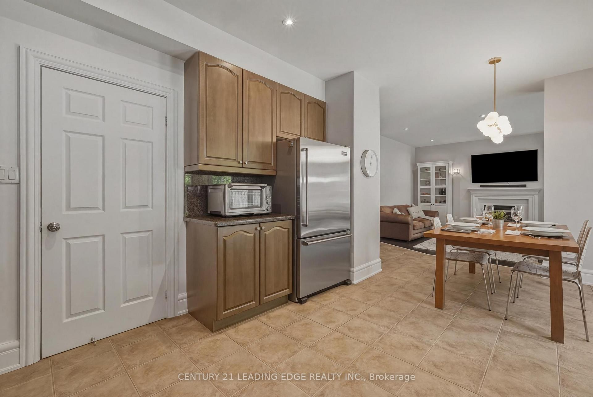 Photo 27 of 8 Haverhill Terrace, Aurora, Bayview Wellington — HOMEH