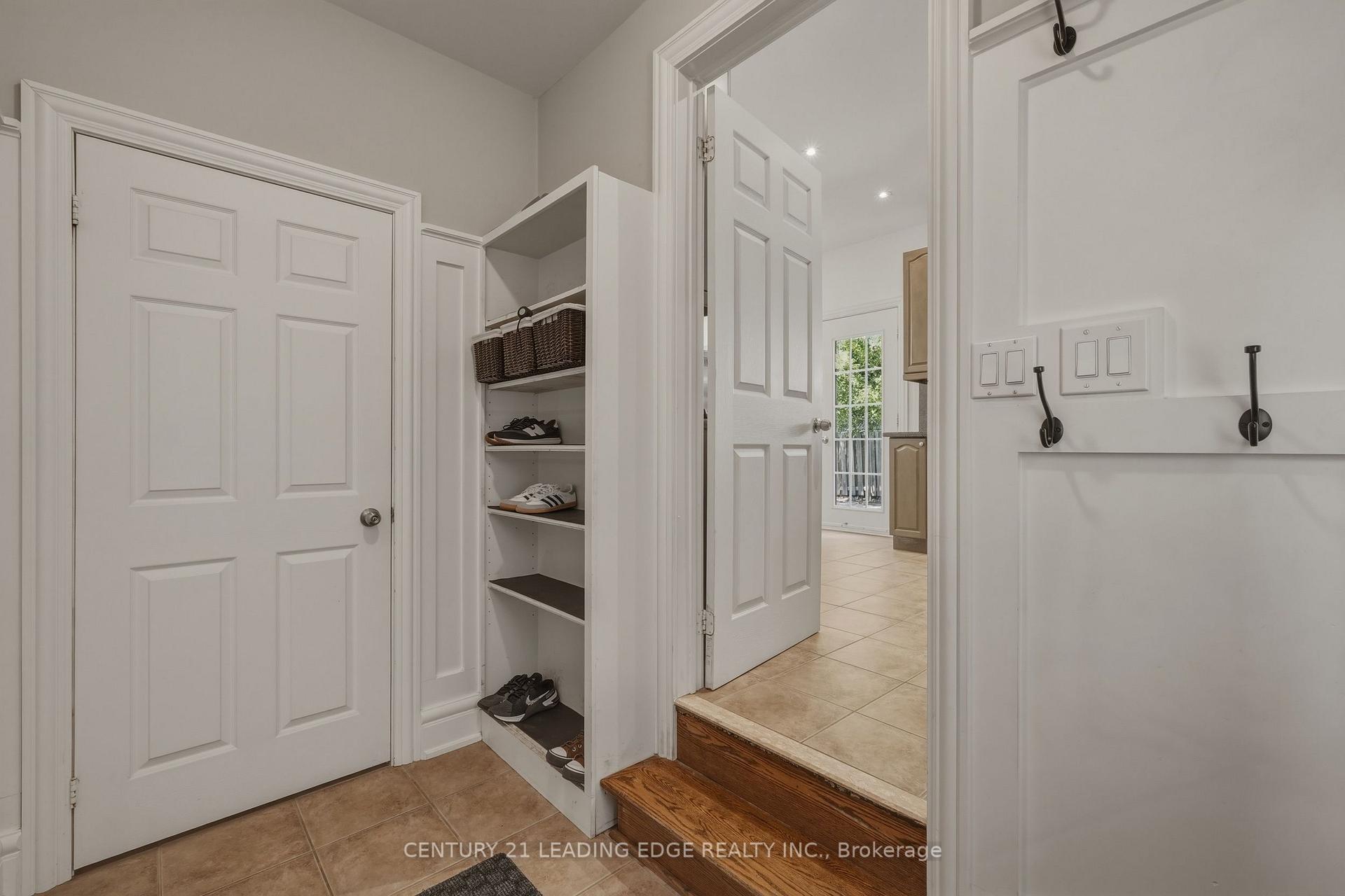 Photo 42 of 8 Haverhill Terrace, Aurora, Bayview Wellington — HOMEH