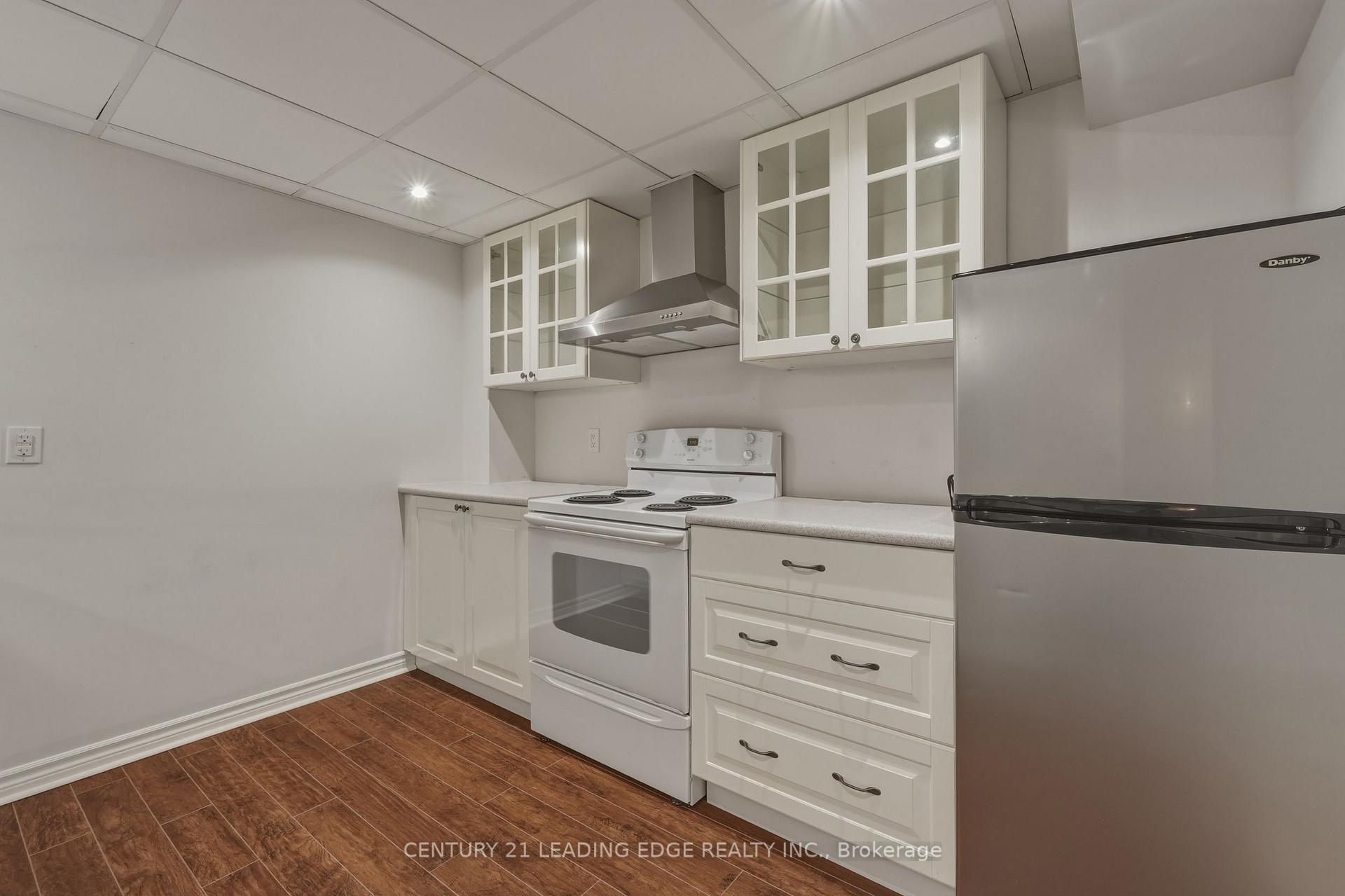 Photo 46 of 8 Haverhill Terrace, Aurora, Bayview Wellington — HOMEH