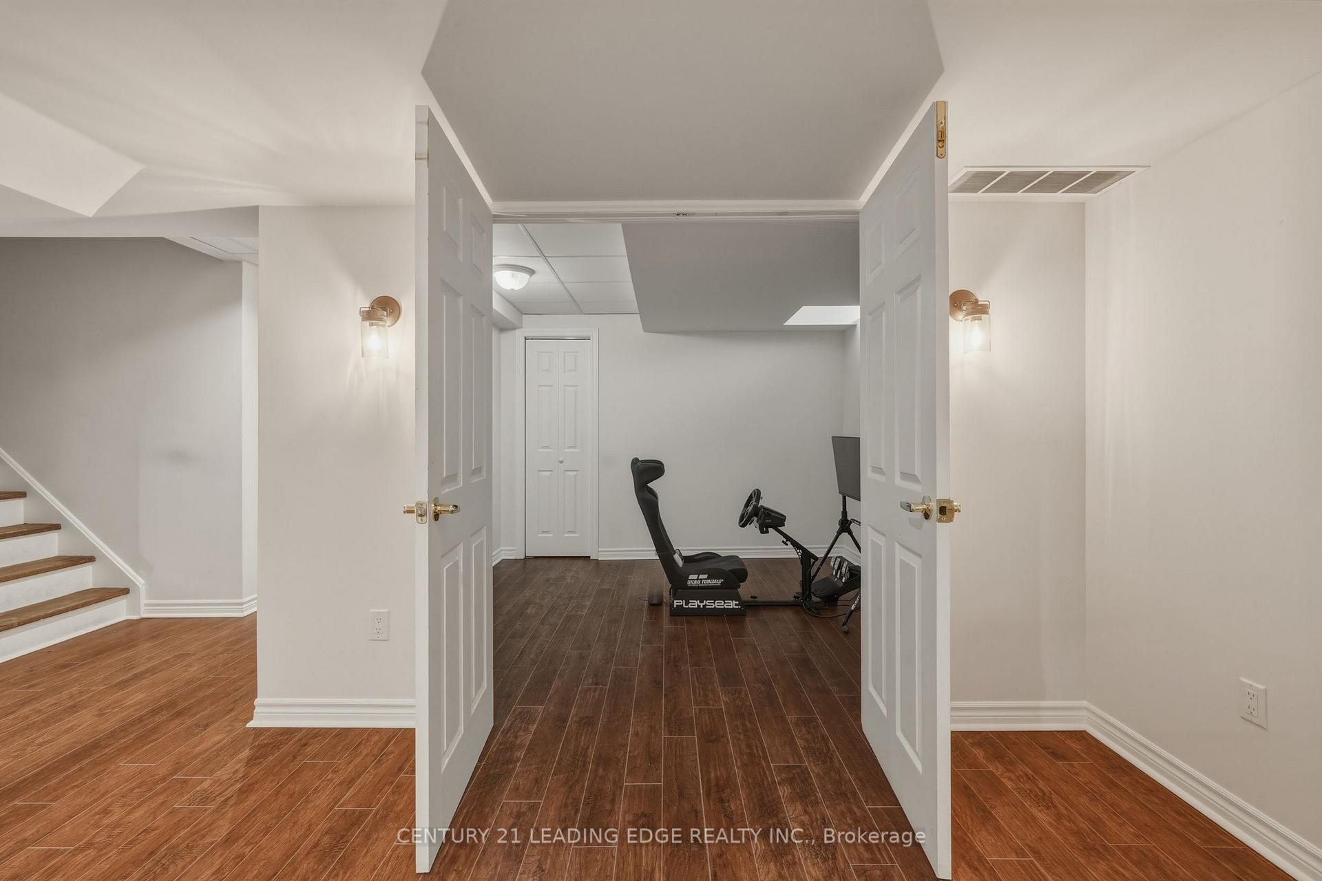 Photo 50 of 8 Haverhill Terrace, Aurora, Bayview Wellington — HOMEH